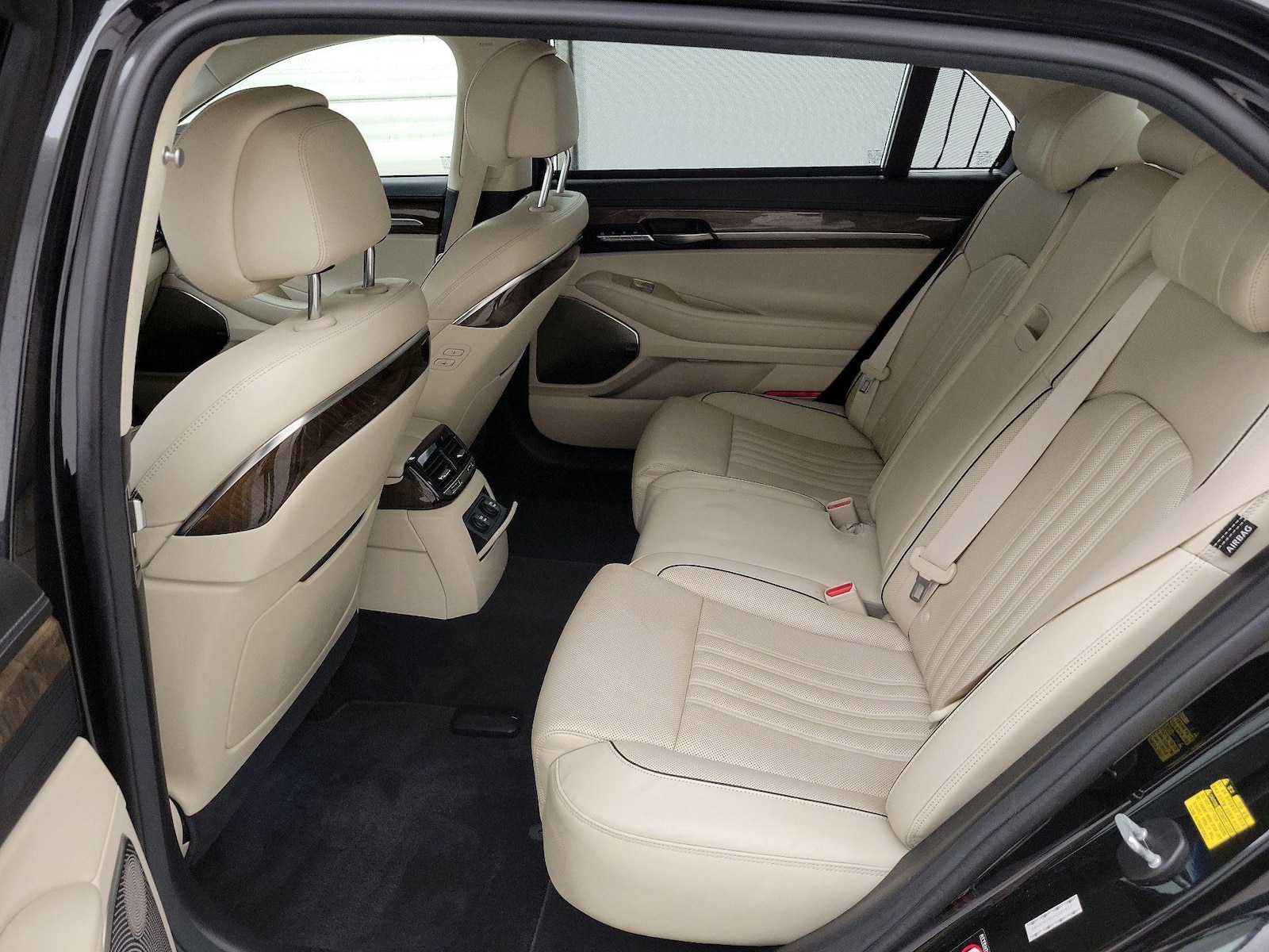 Rear A/C Seat(s)