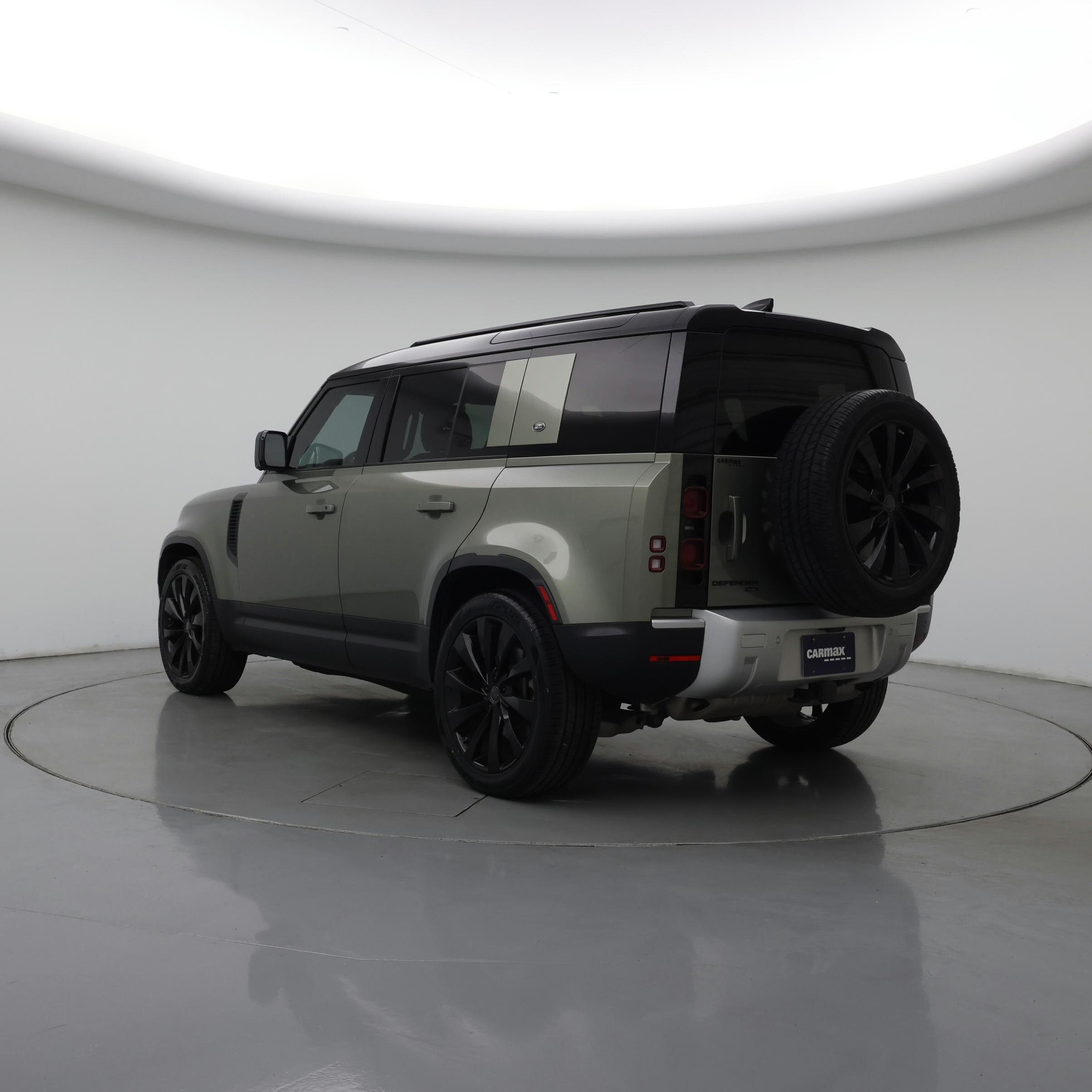 Thumbnail: 2021 Land Rover Defender - 2