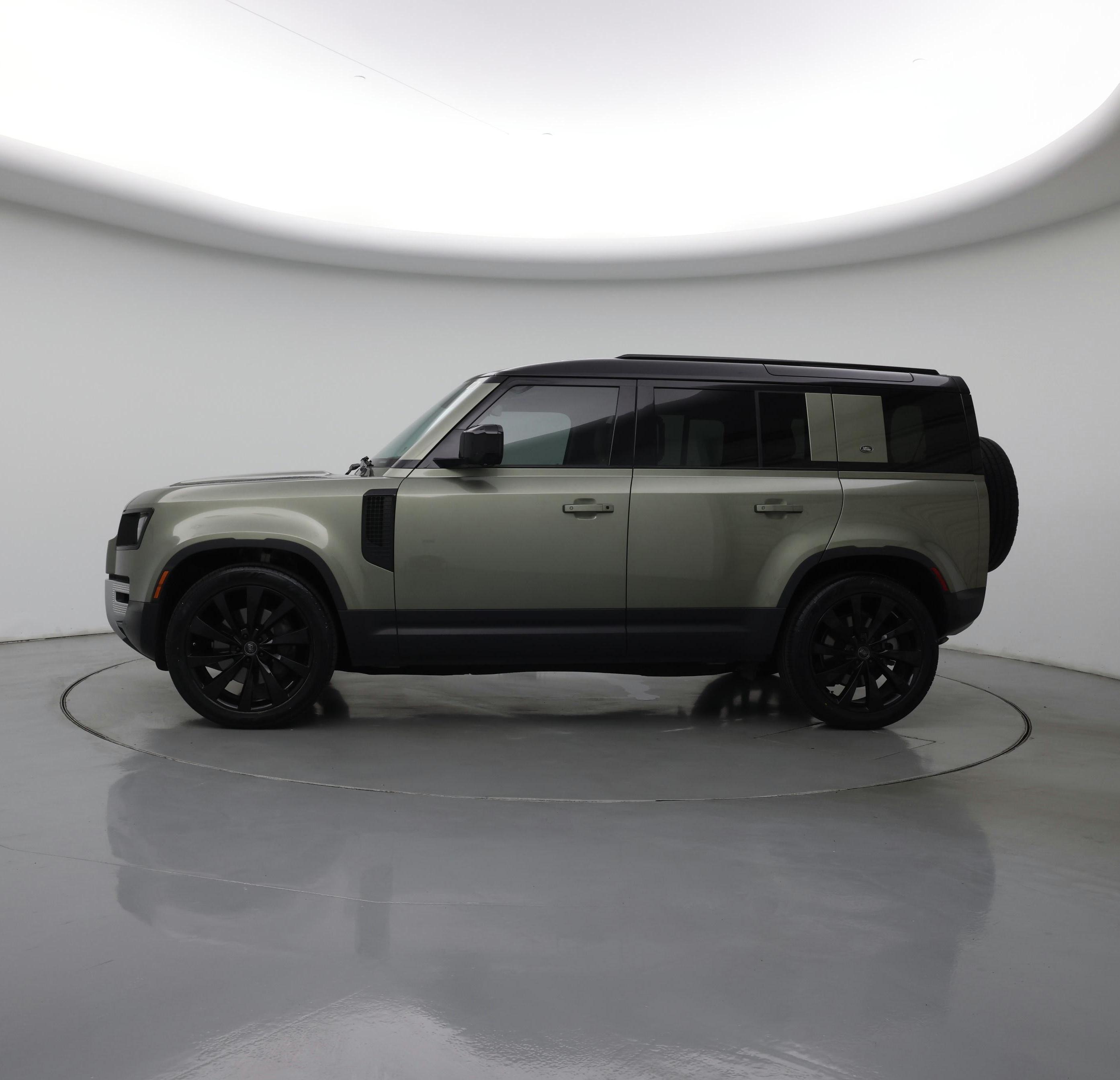 Thumbnail: 2021 Land Rover Defender - 3