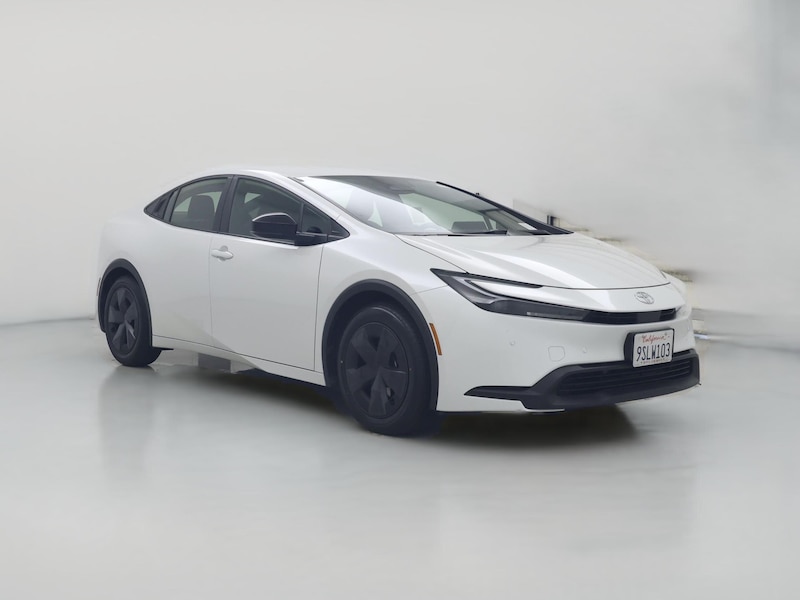 2025 Toyota Prius LE