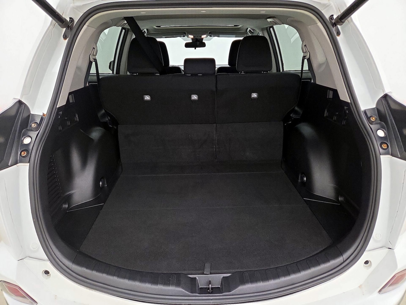 2018 Toyota RAV4 XLE - Photo 22