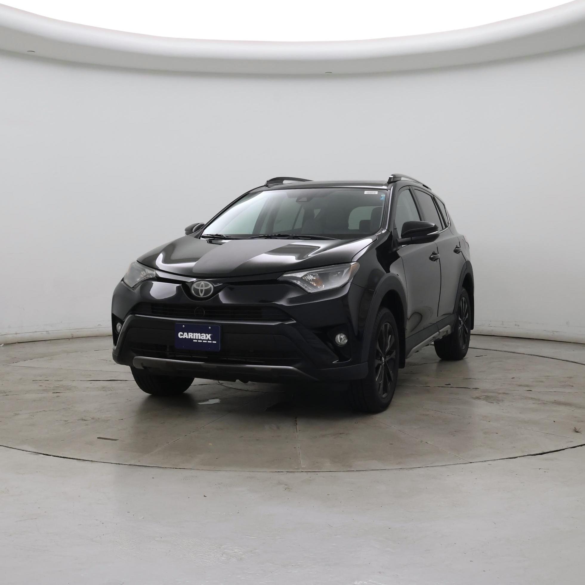 Thumbnail: 2018 Toyota RAV4 - 4
