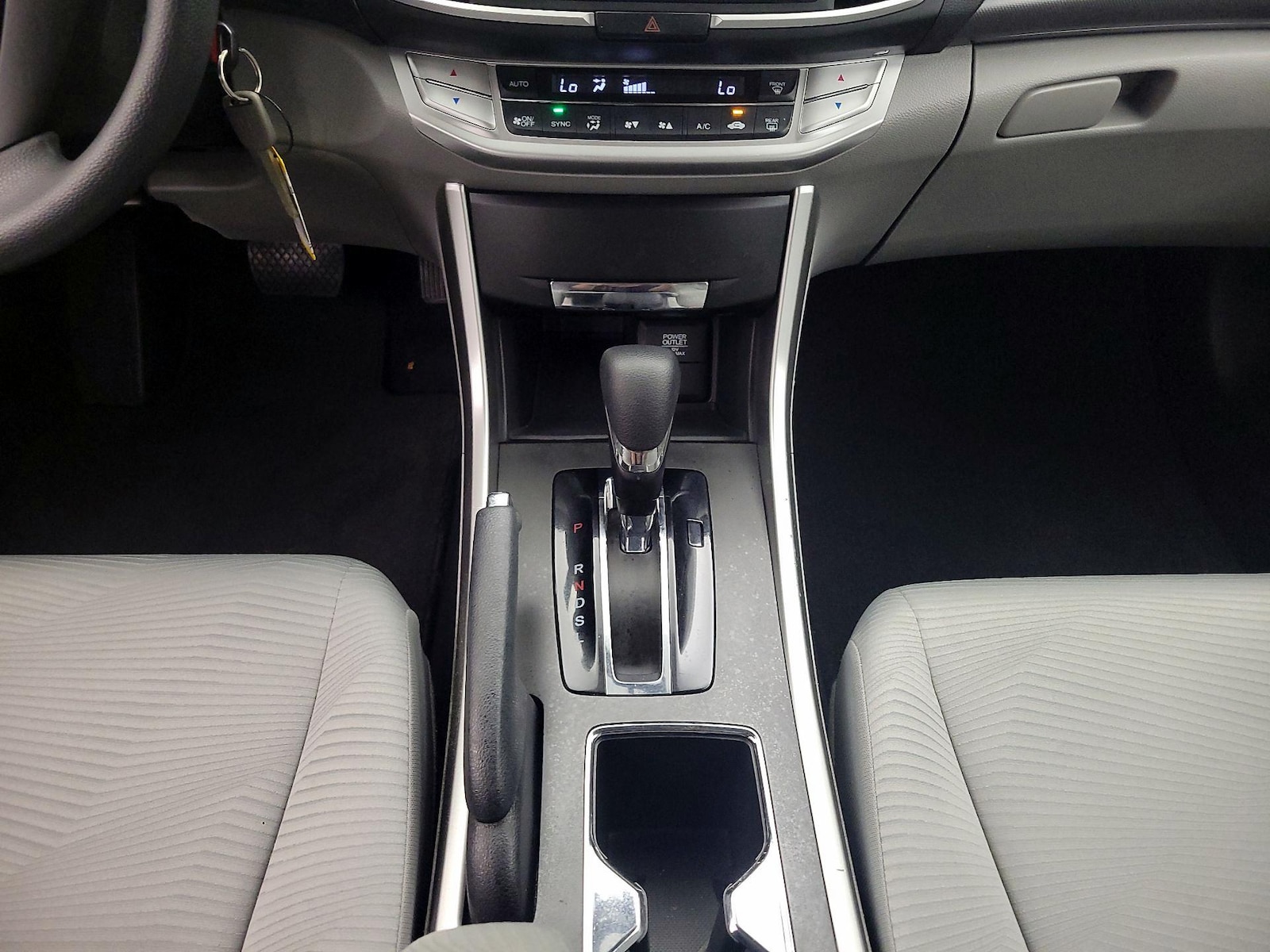 2014 Honda Accord LX - Photo 18