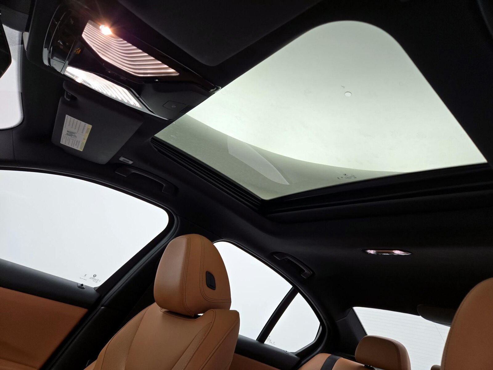 Sunroof(s) & Overhead Airbags