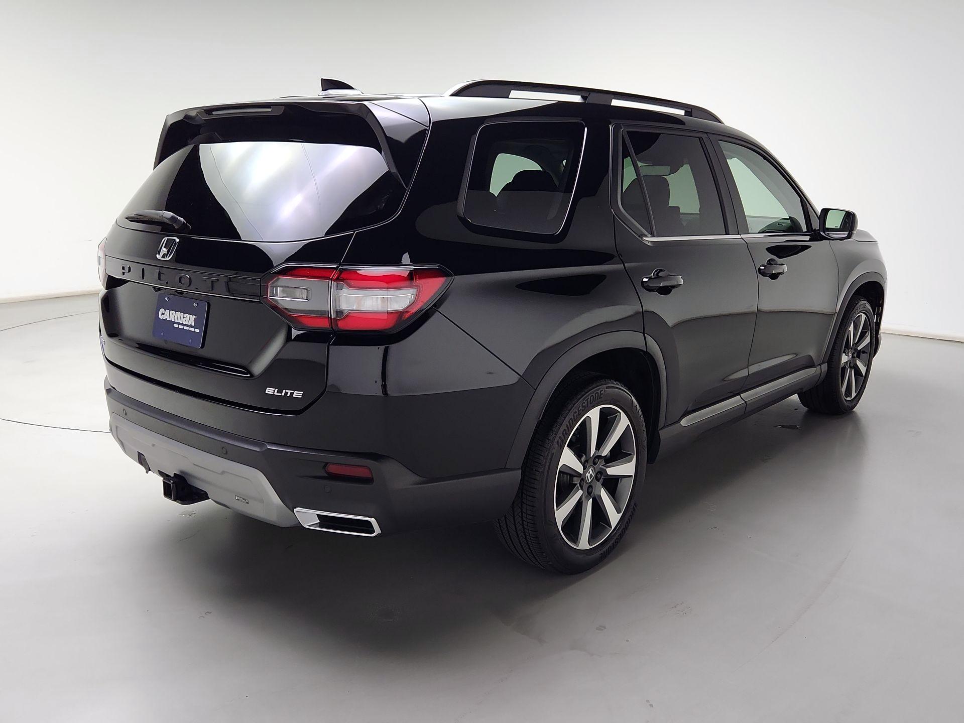 Thumbnail: 2023 Honda Pilot - 5