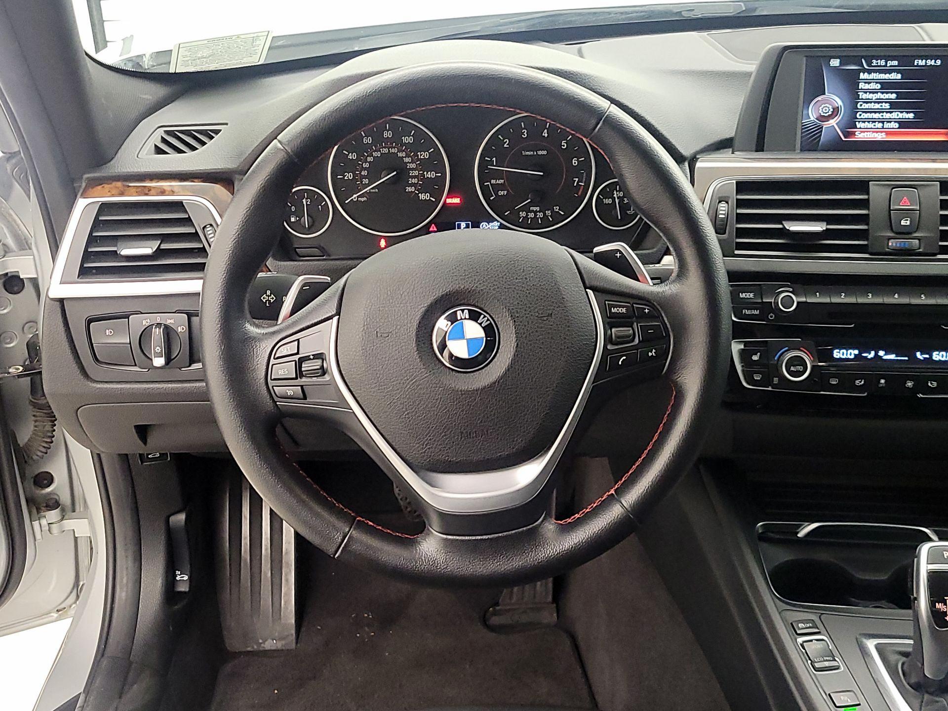 Thumbnail: 2017 BMW 3 Series - 10