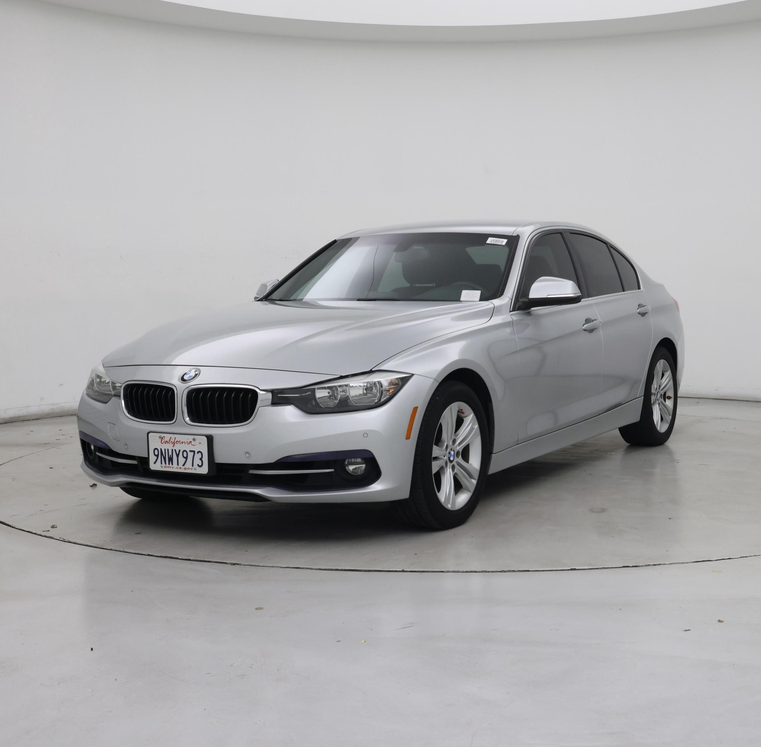 Thumbnail: 2017 BMW 3 Series - 4