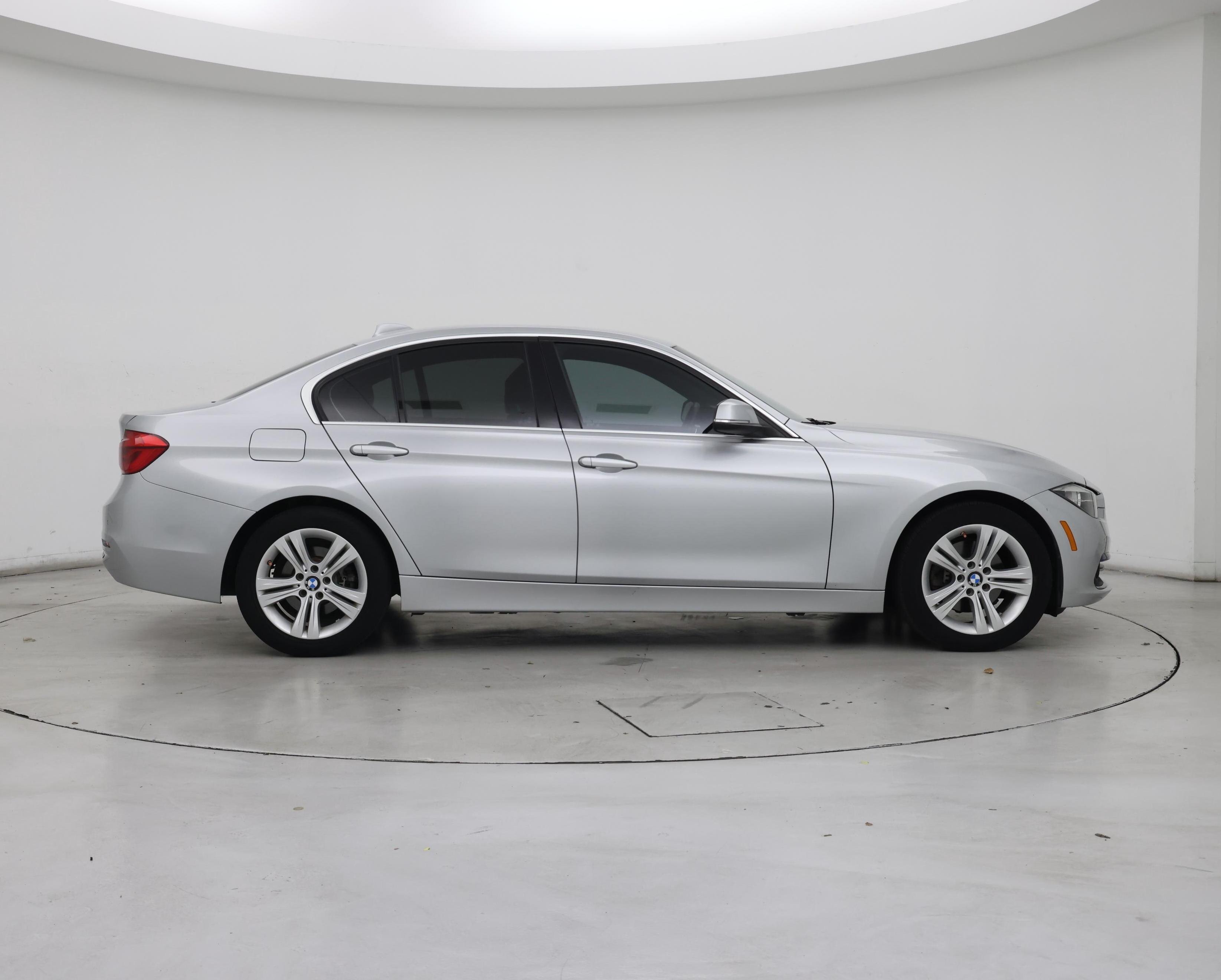 Thumbnail: 2017 BMW 3 Series - 7