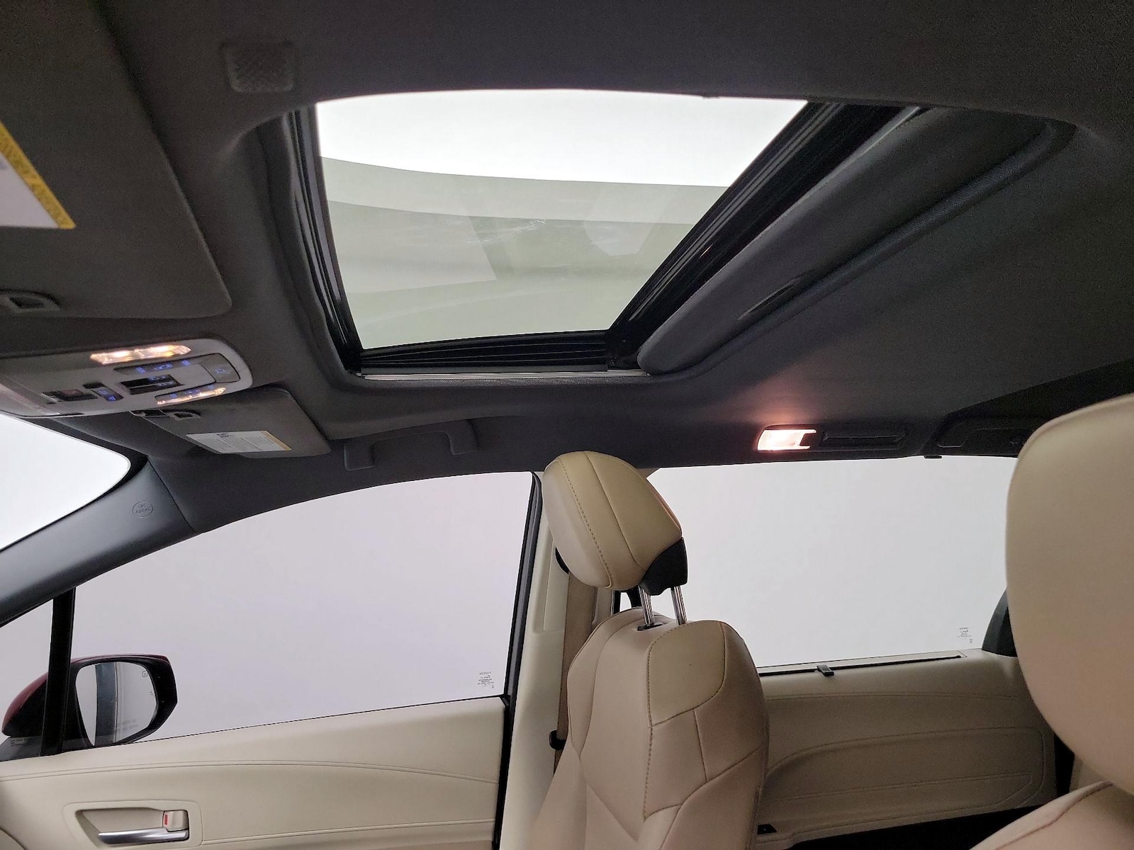 Sunroof(s) & Overhead Airbags