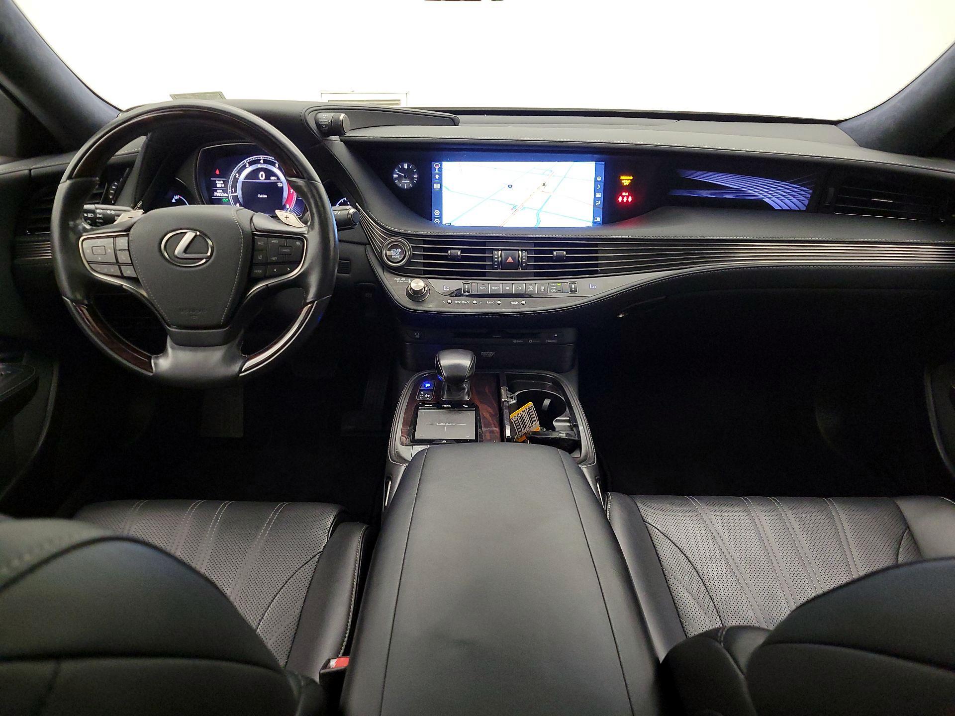Thumbnail: 2020 Lexus LS - 9