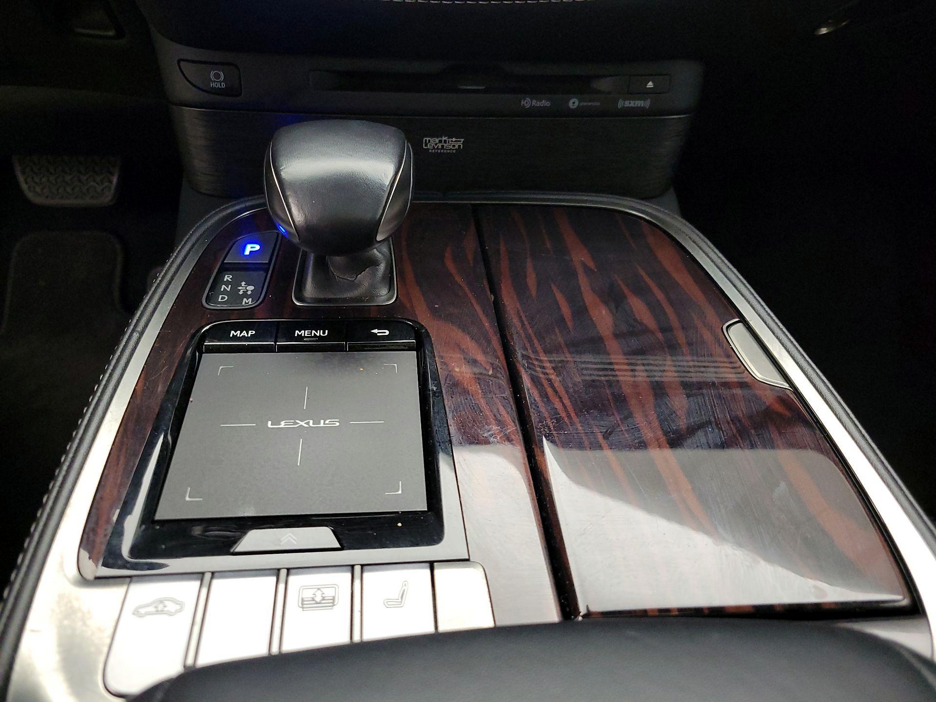 Thumbnail: 2020 Lexus LS - 18