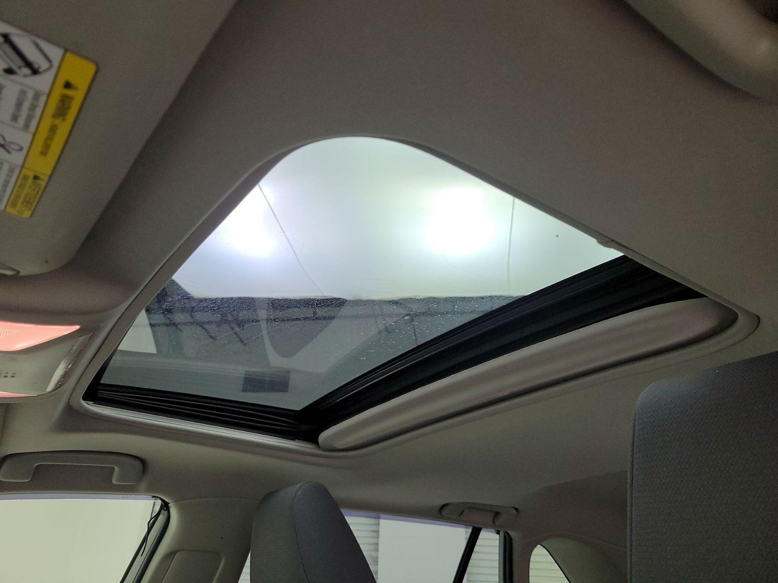 2020 Toyota RAV4 XLE - Photo 20
