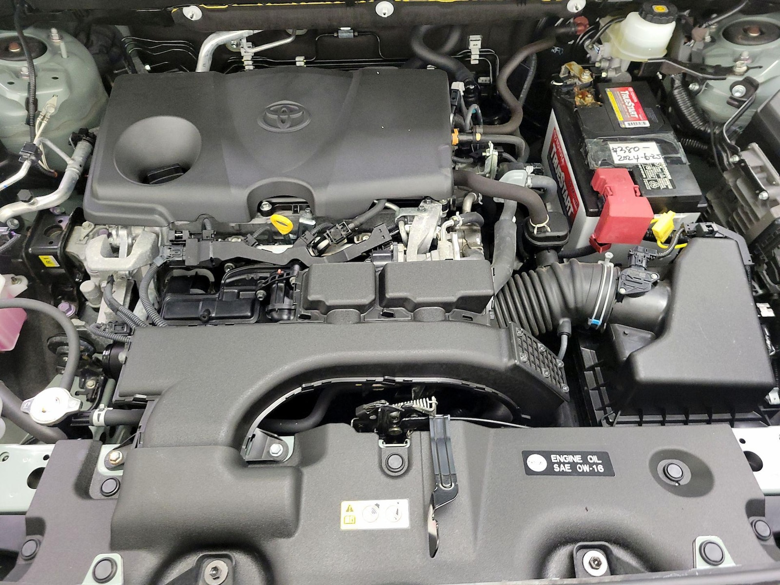 2020 Toyota RAV4 XLE - Photo 23
