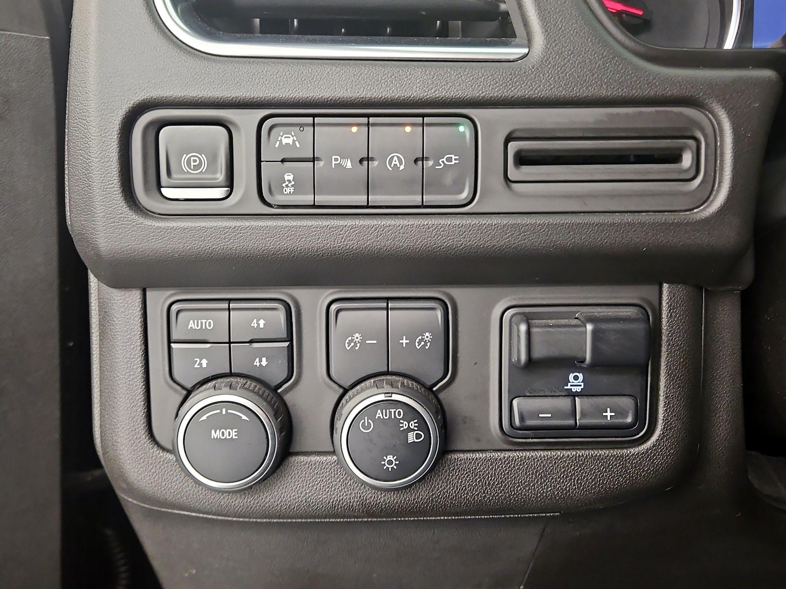 2021 Chevrolet Tahoe RST - Photo 14