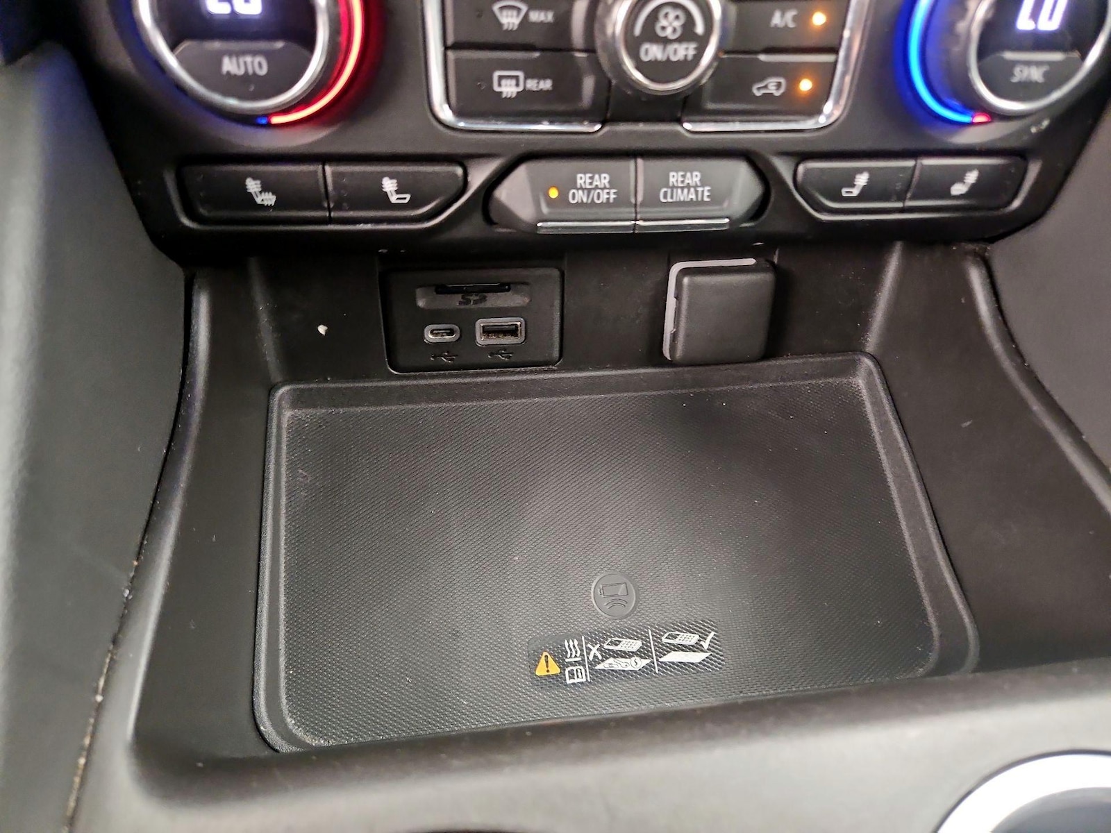 2021 Chevrolet Tahoe RST - Photo 20