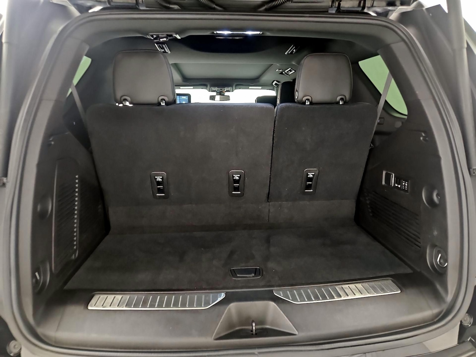 2021 Chevrolet Tahoe RST - Photo 24