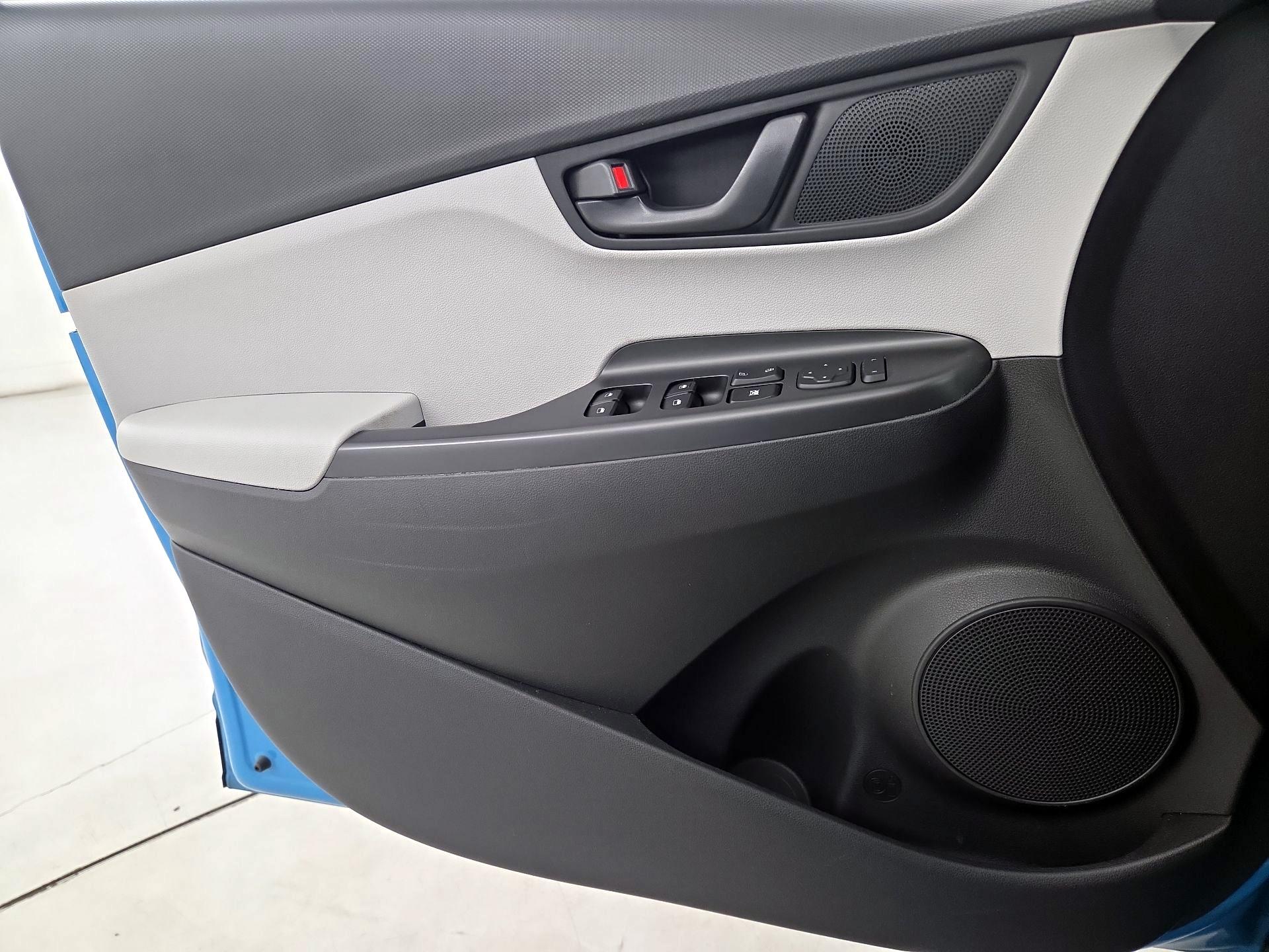 Thumbnail: 2022 Hyundai Kona - 12
