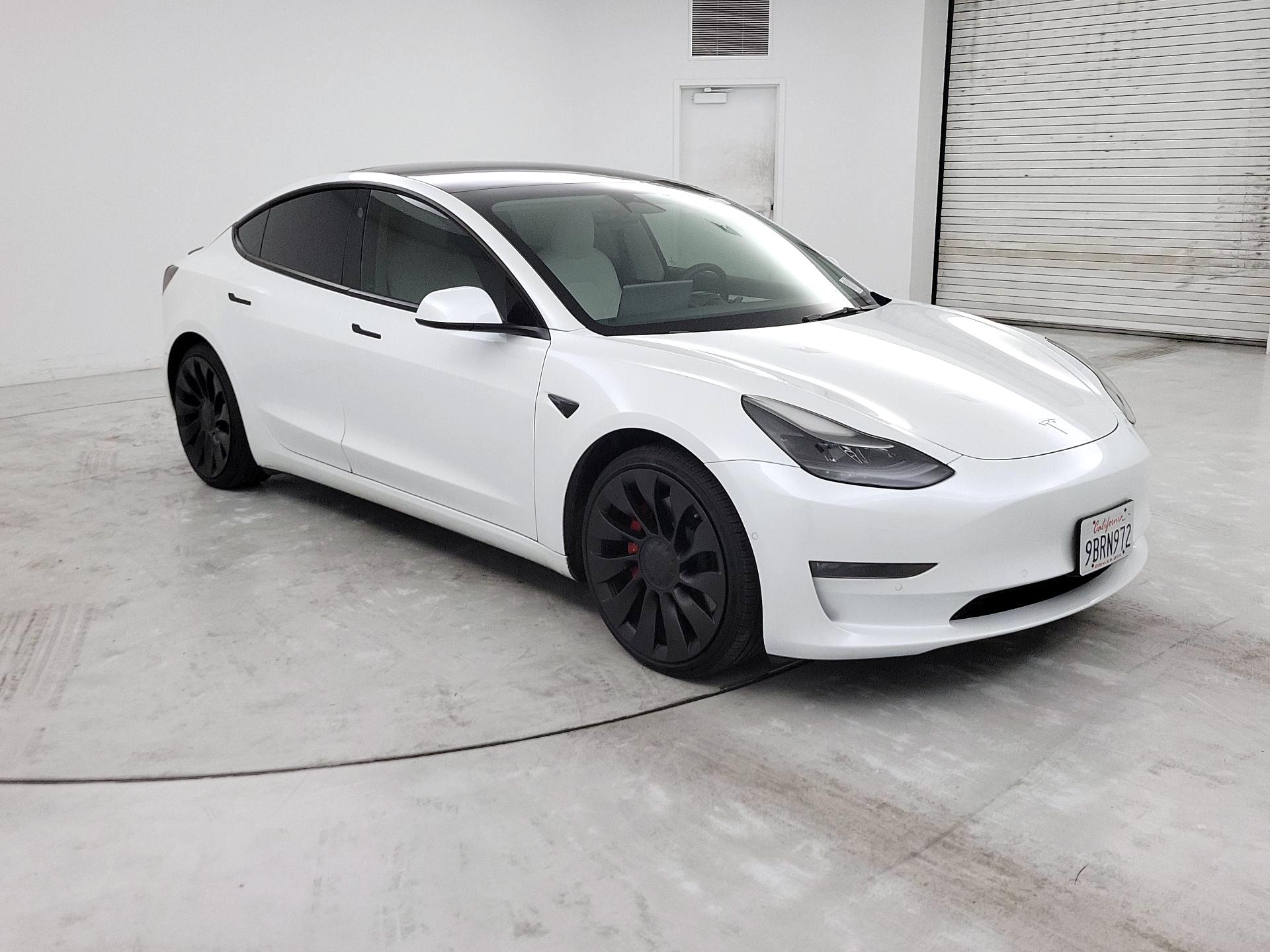 Thumbnail: 2022 Tesla Model 3 - 1