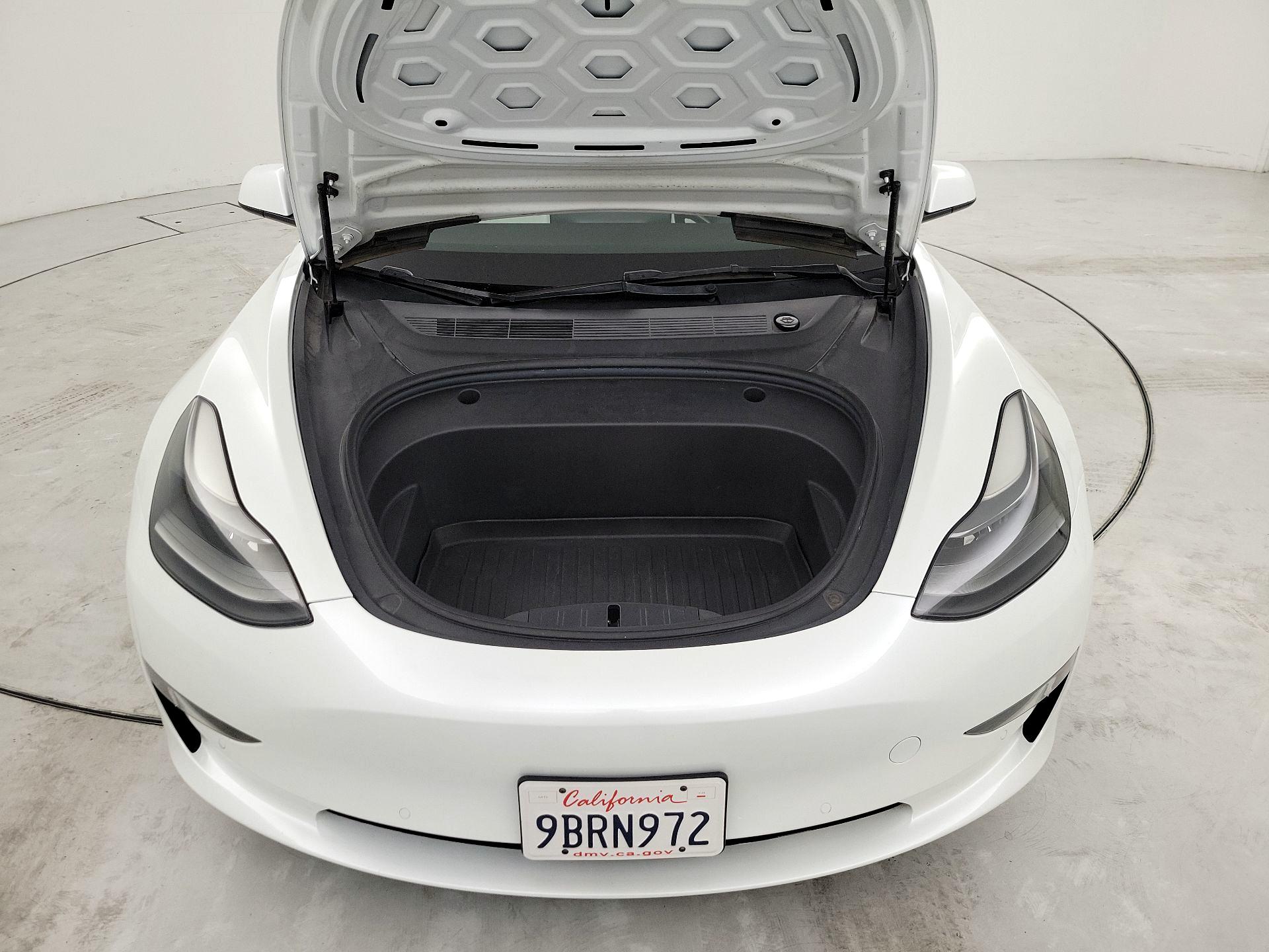 Thumbnail: 2022 Tesla Model 3 - 18