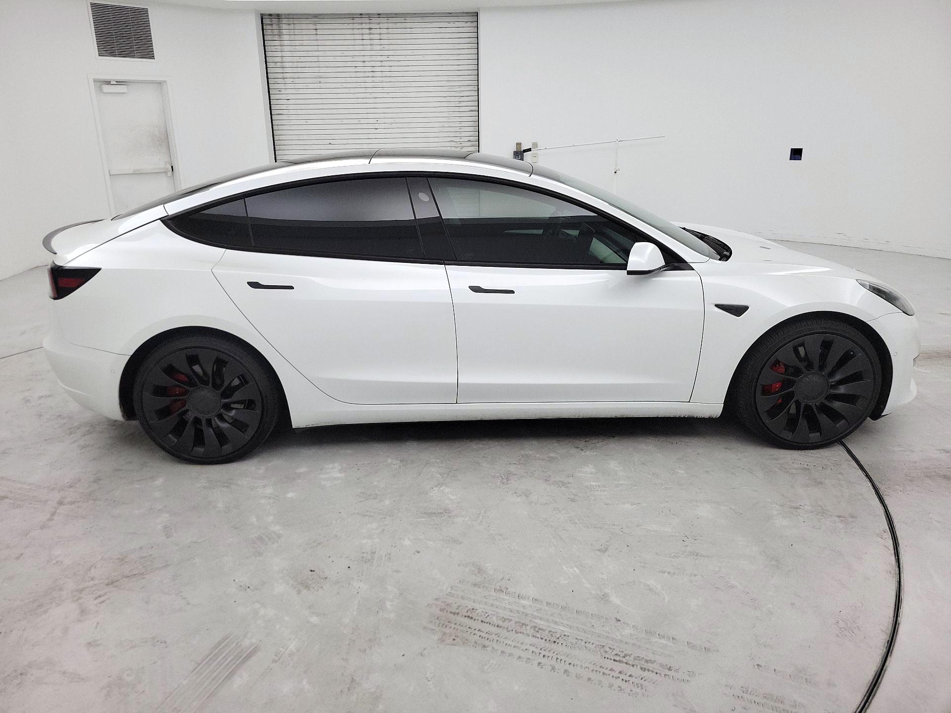 Thumbnail: 2022 Tesla Model 3 - 4