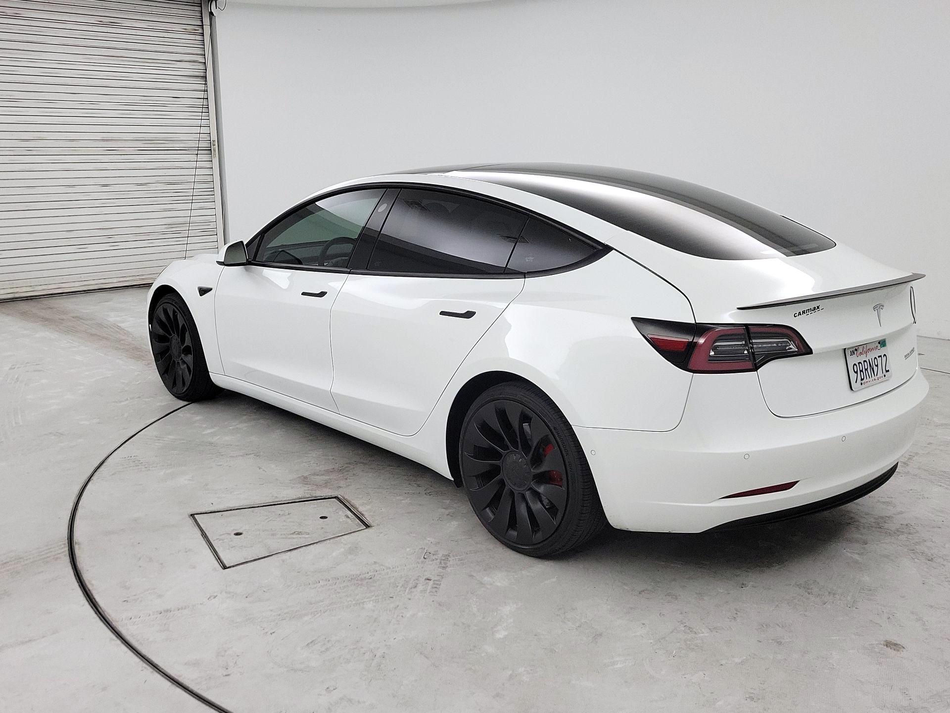 Thumbnail: 2022 Tesla Model 3 - 7