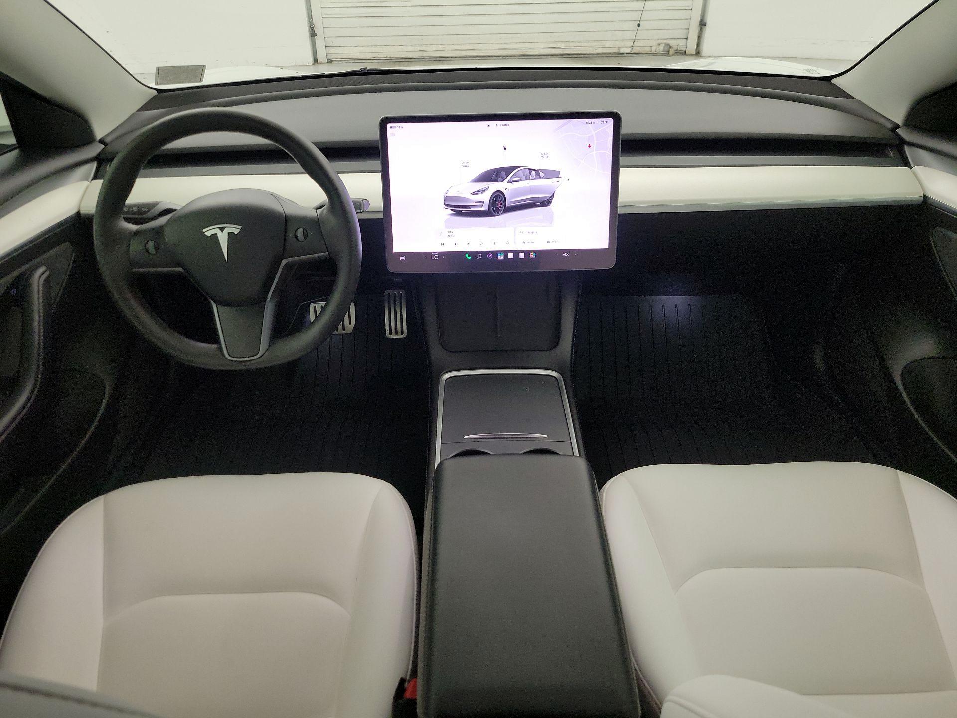 Thumbnail: 2022 Tesla Model 3 - 8