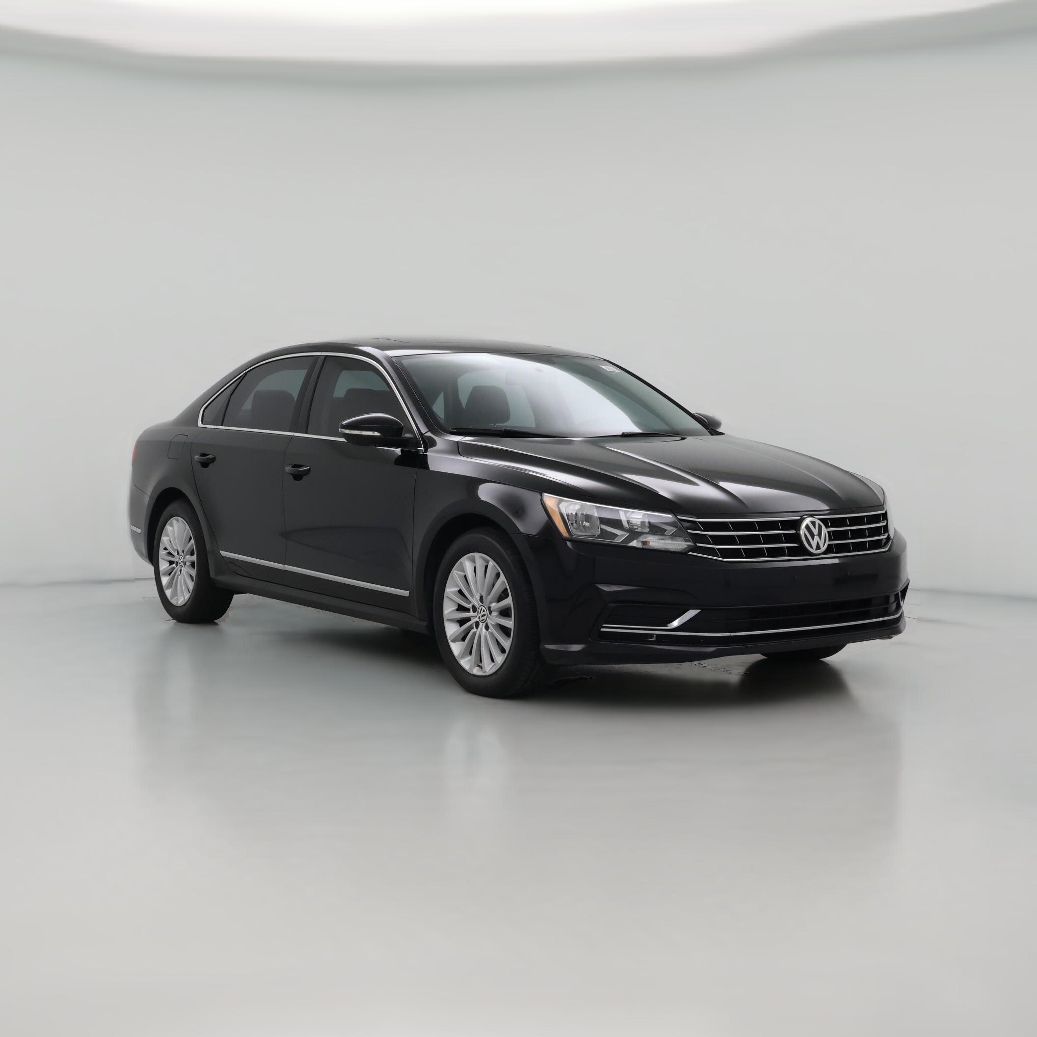 Thumbnail: 2016 Volkswagen Passat - 1