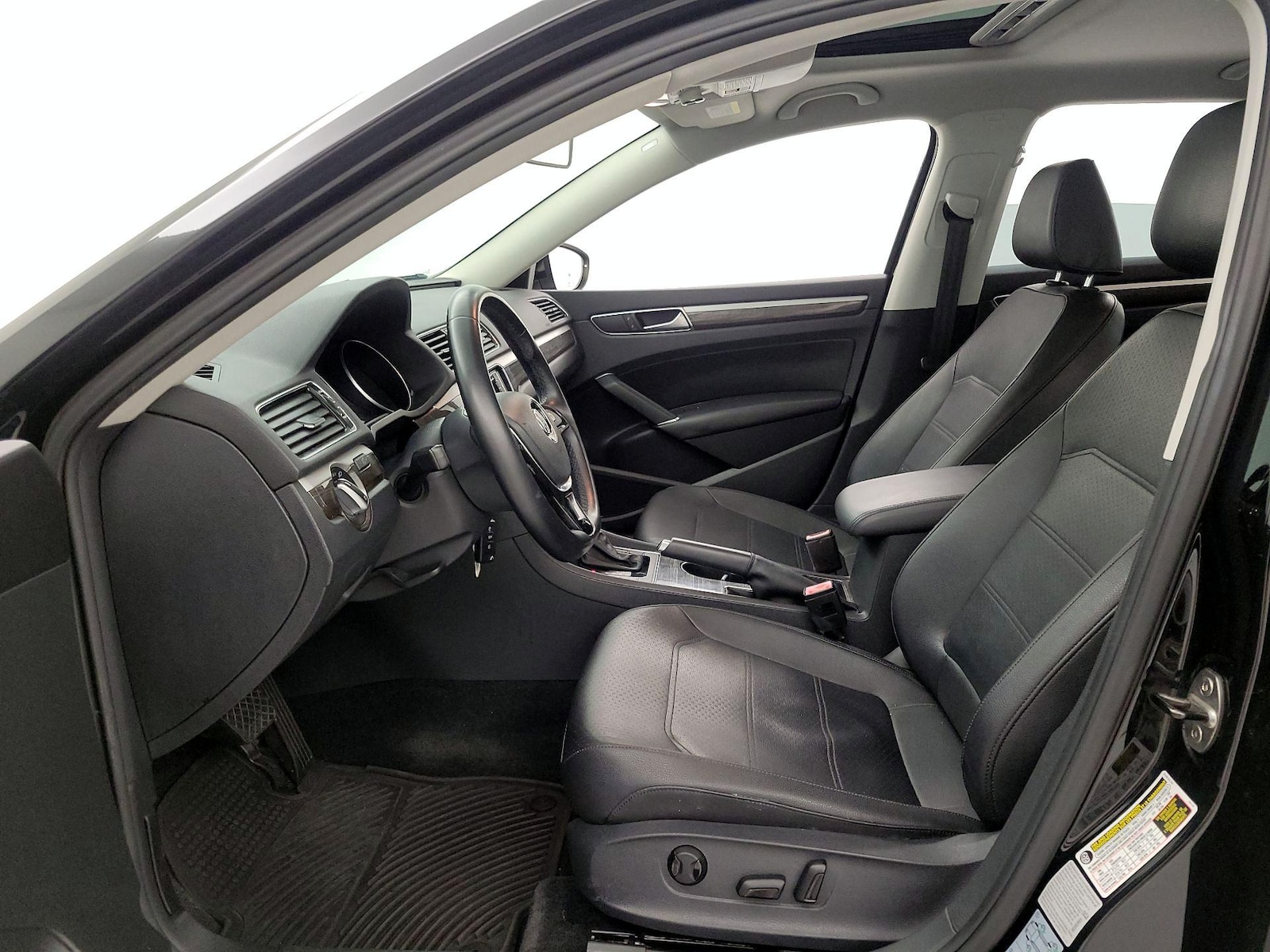2016 Volkswagen Passat SE - Photo 12
