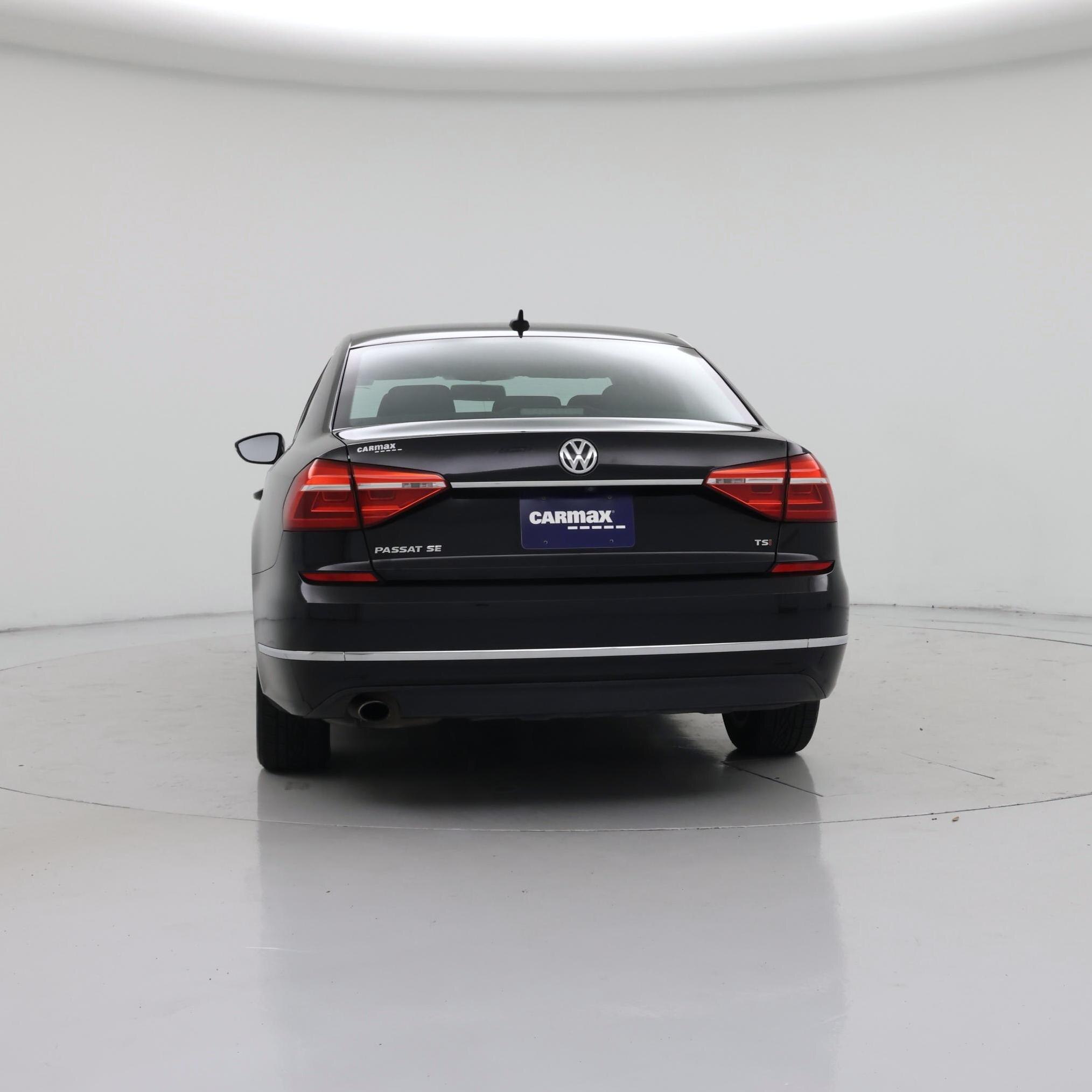 Thumbnail: 2016 Volkswagen Passat - 3