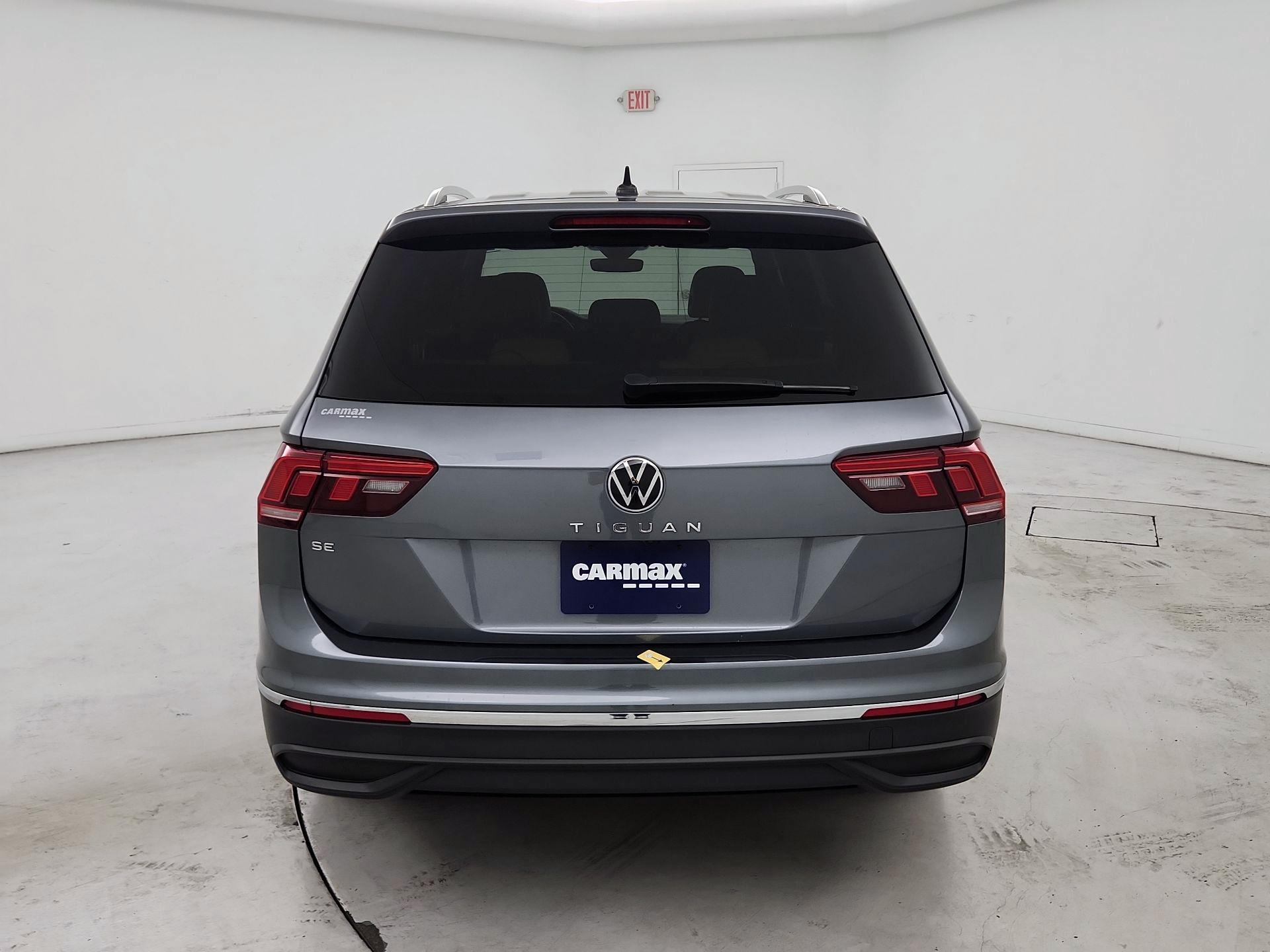 Thumbnail: 2022 Volkswagen Tiguan - 6