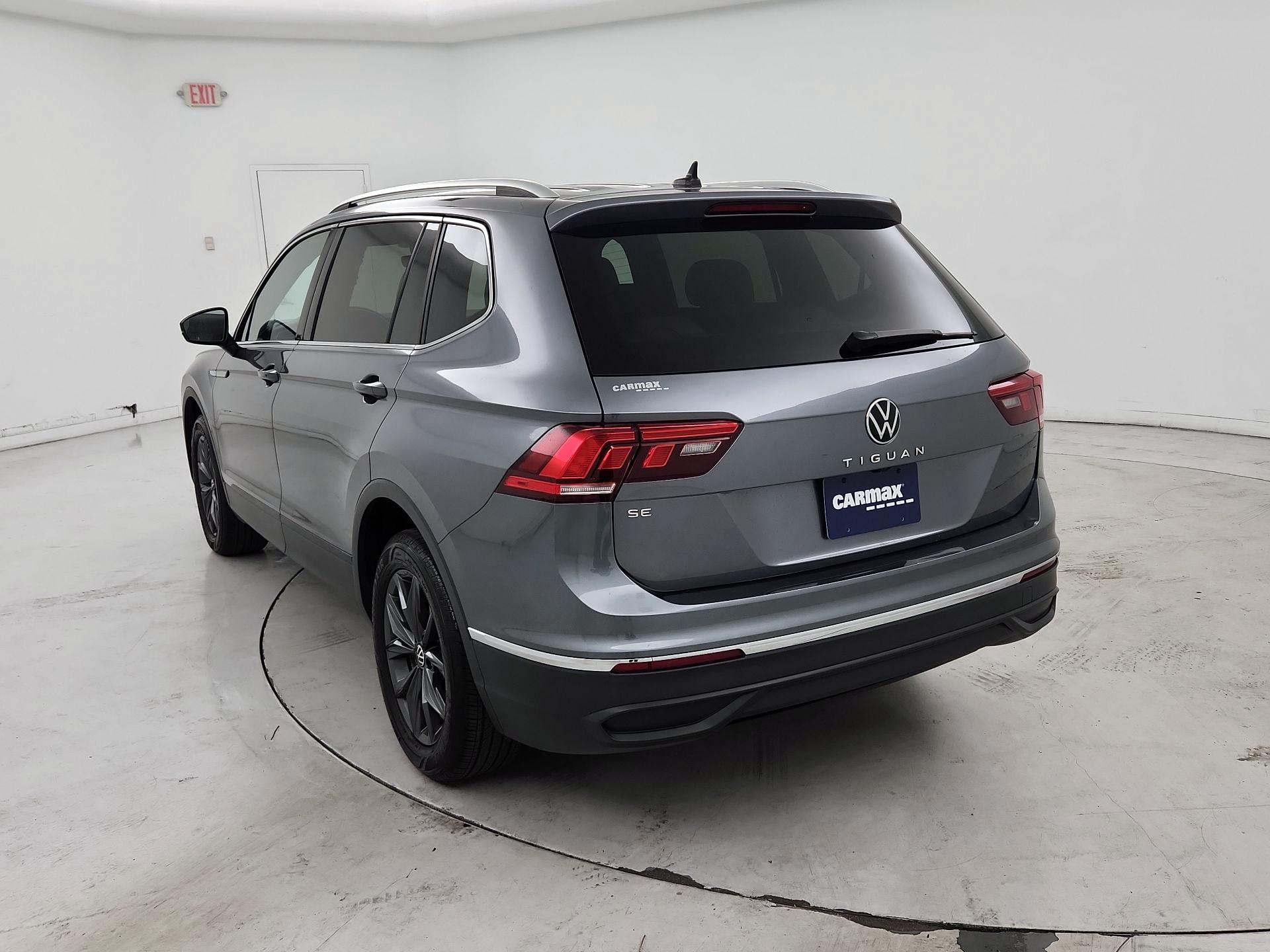 Thumbnail: 2022 Volkswagen Tiguan - 7