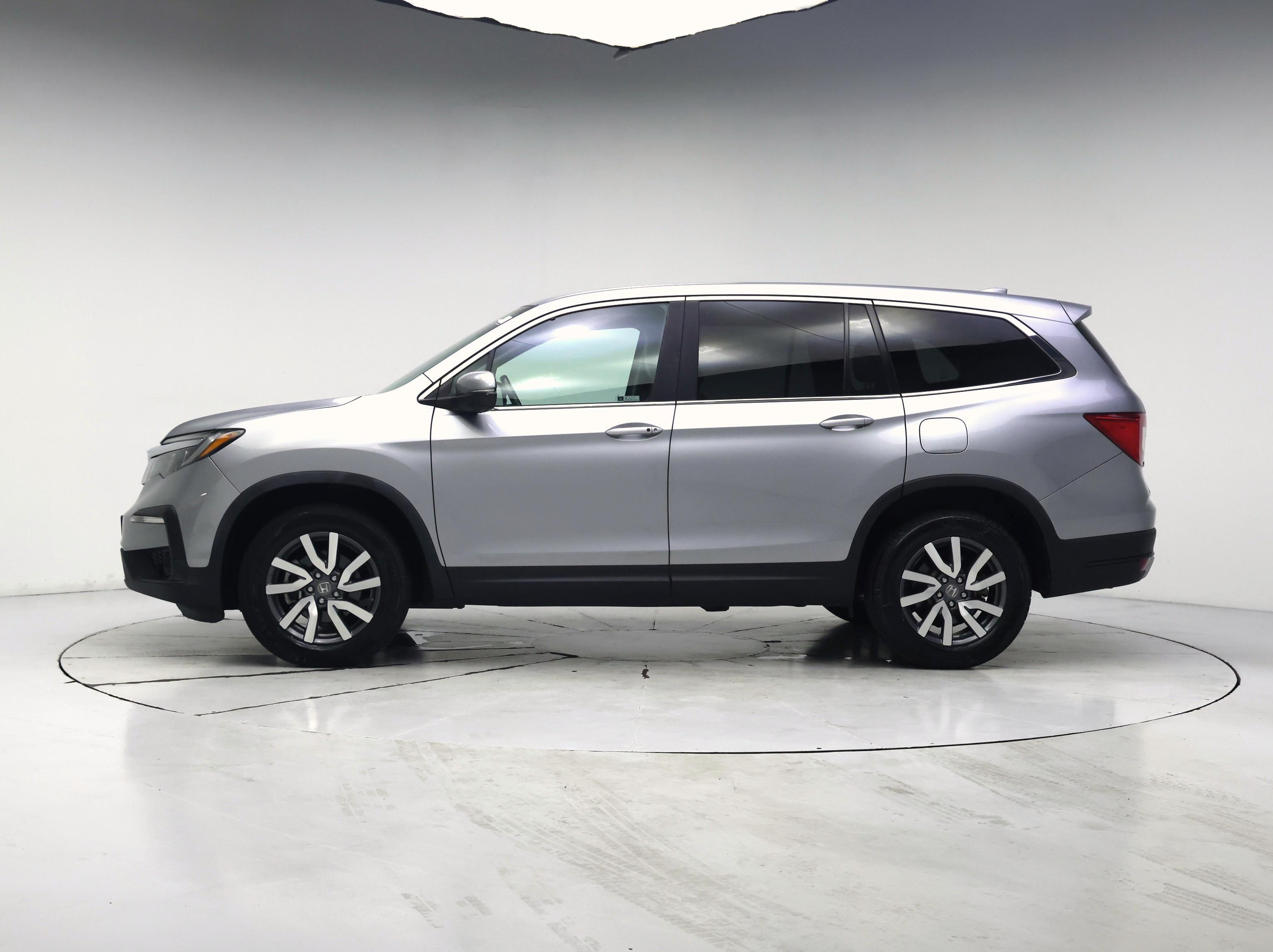 Thumbnail: 2019 Honda Pilot - 3