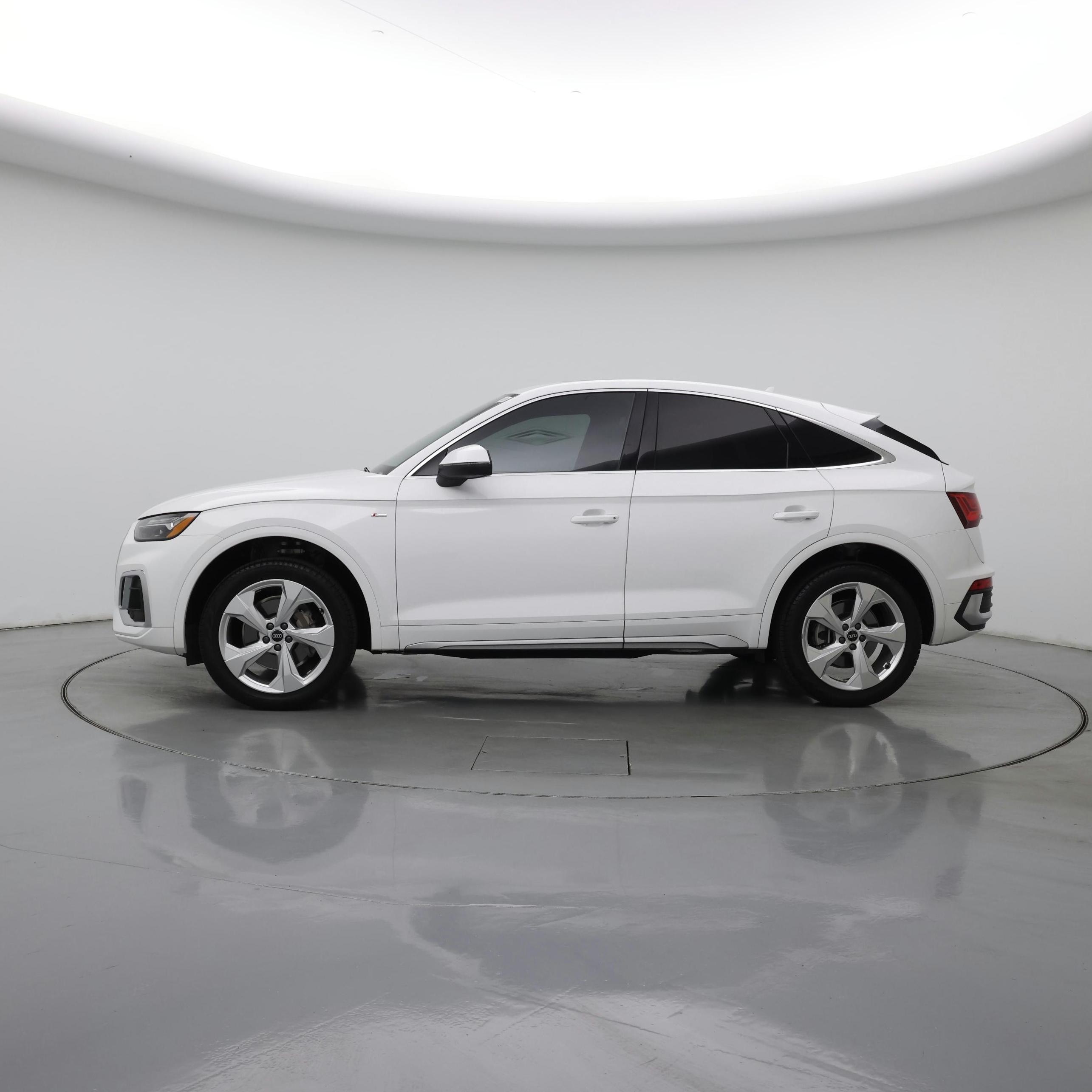 Thumbnail: 2021 Audi Q5 - 3