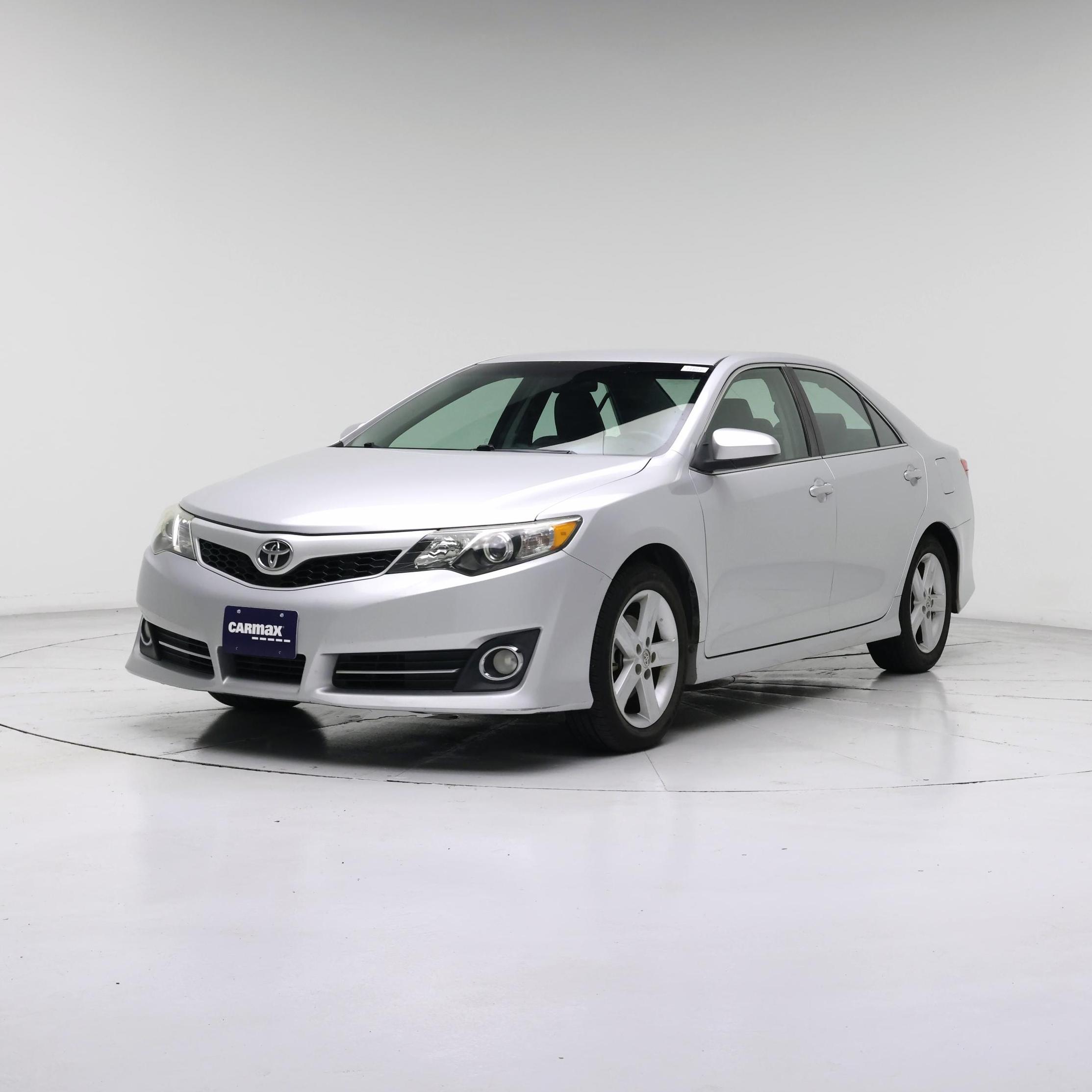 Thumbnail: 2014 Toyota Camry - 4