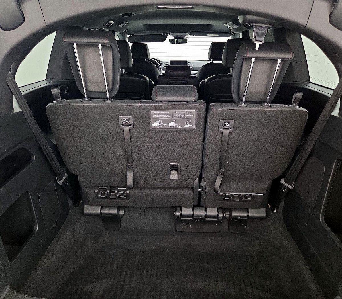 Trunk/Cargo (Seats Up)