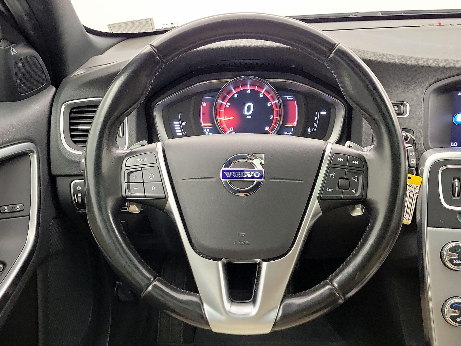 2017 Volvo V60 Premier - Photo 11