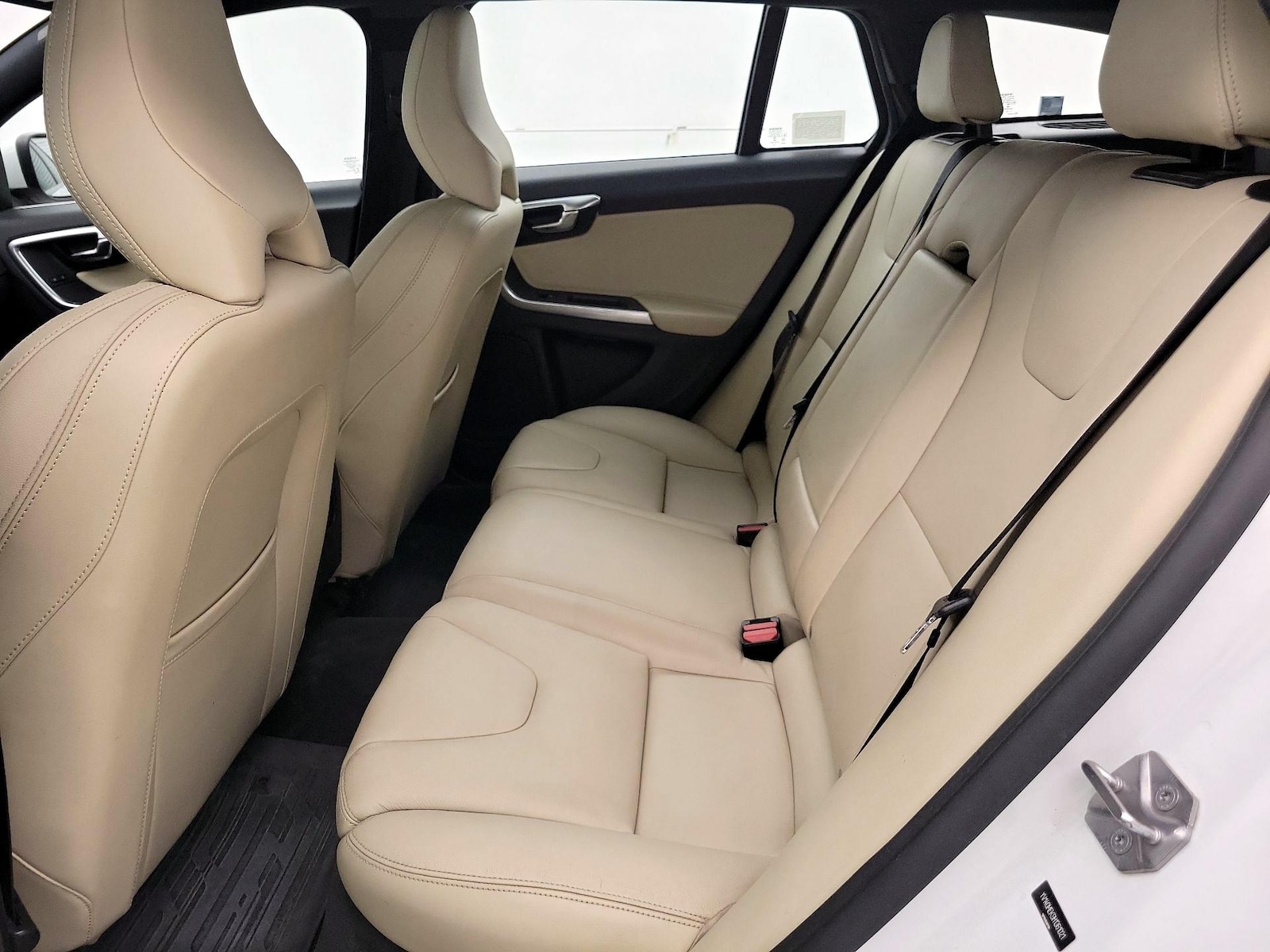 2017 Volvo V60 Premier - Photo 22