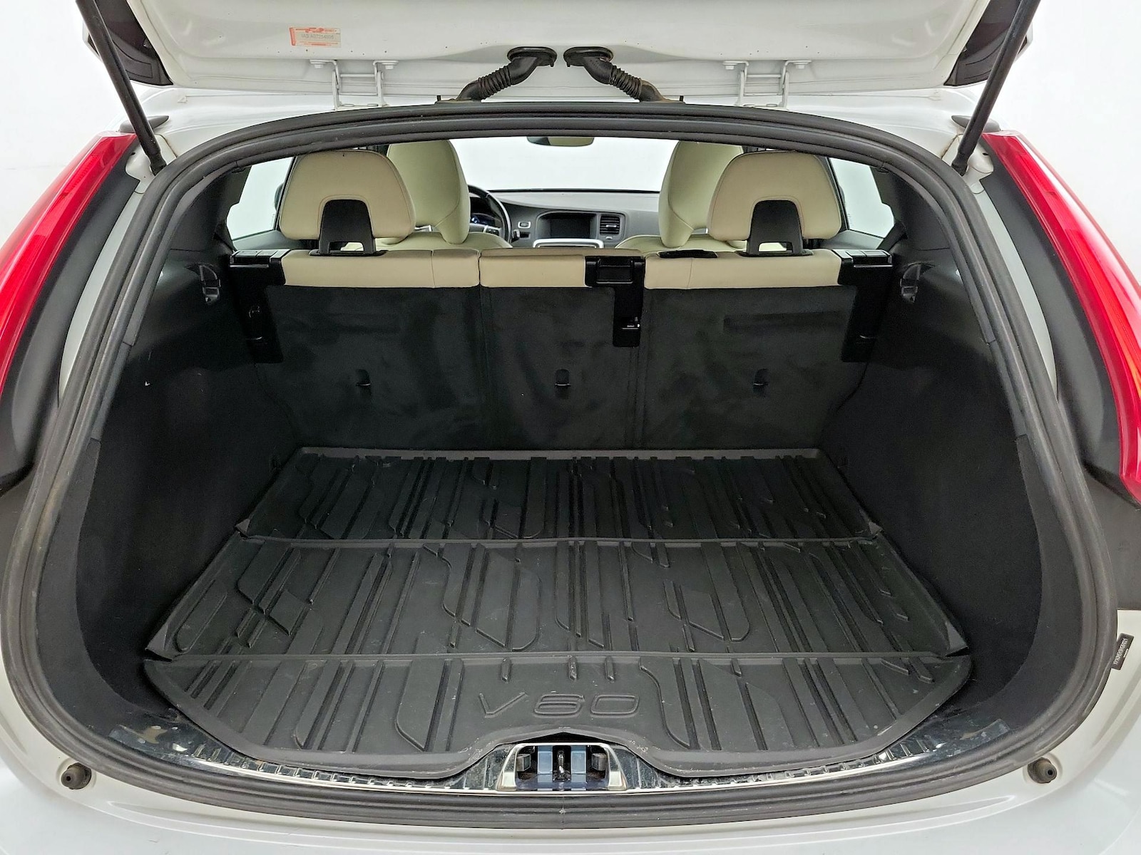 2017 Volvo V60 Premier - Photo 23