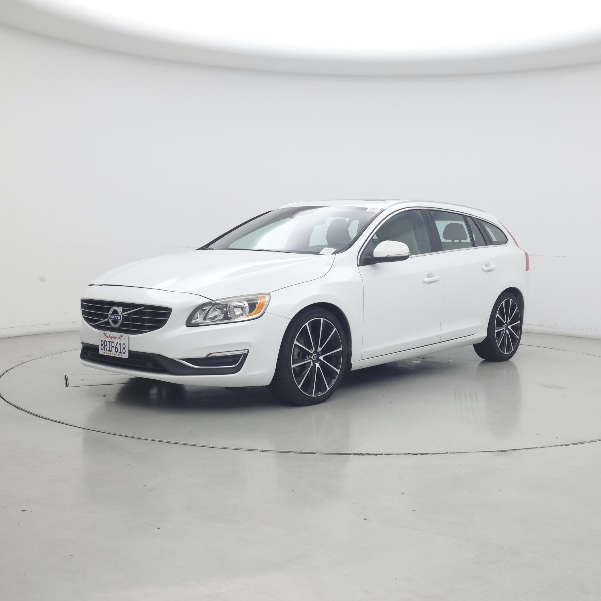 Thumbnail: 2017 Volvo V60 - 4