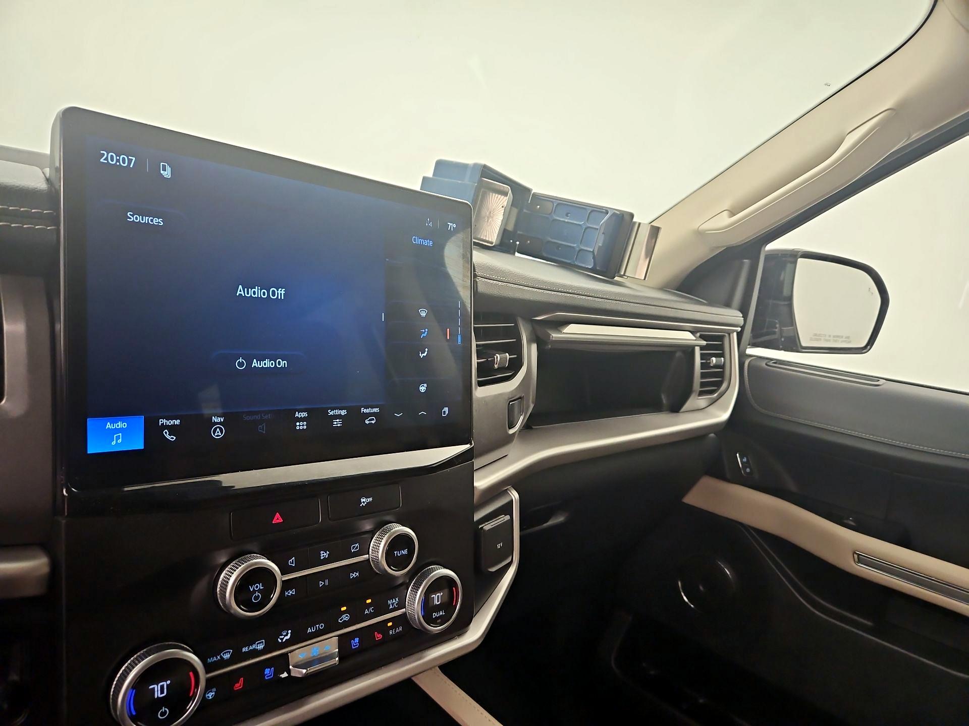 Thumbnail: 2022 Ford Expedition MAX - 15