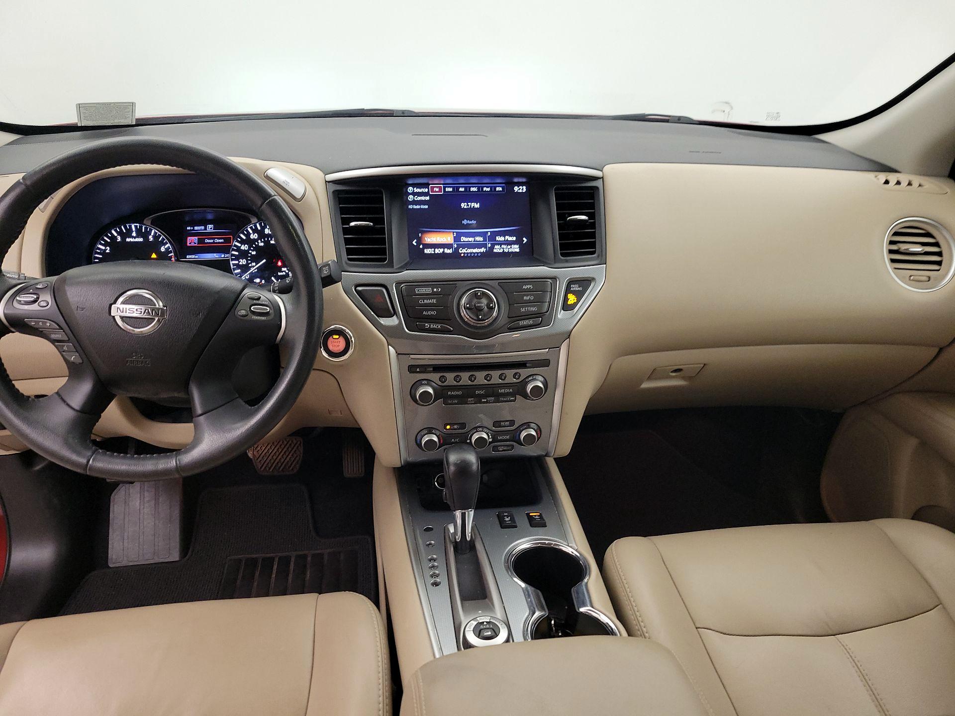 Thumbnail: 2017 Nissan Pathfinder - 9