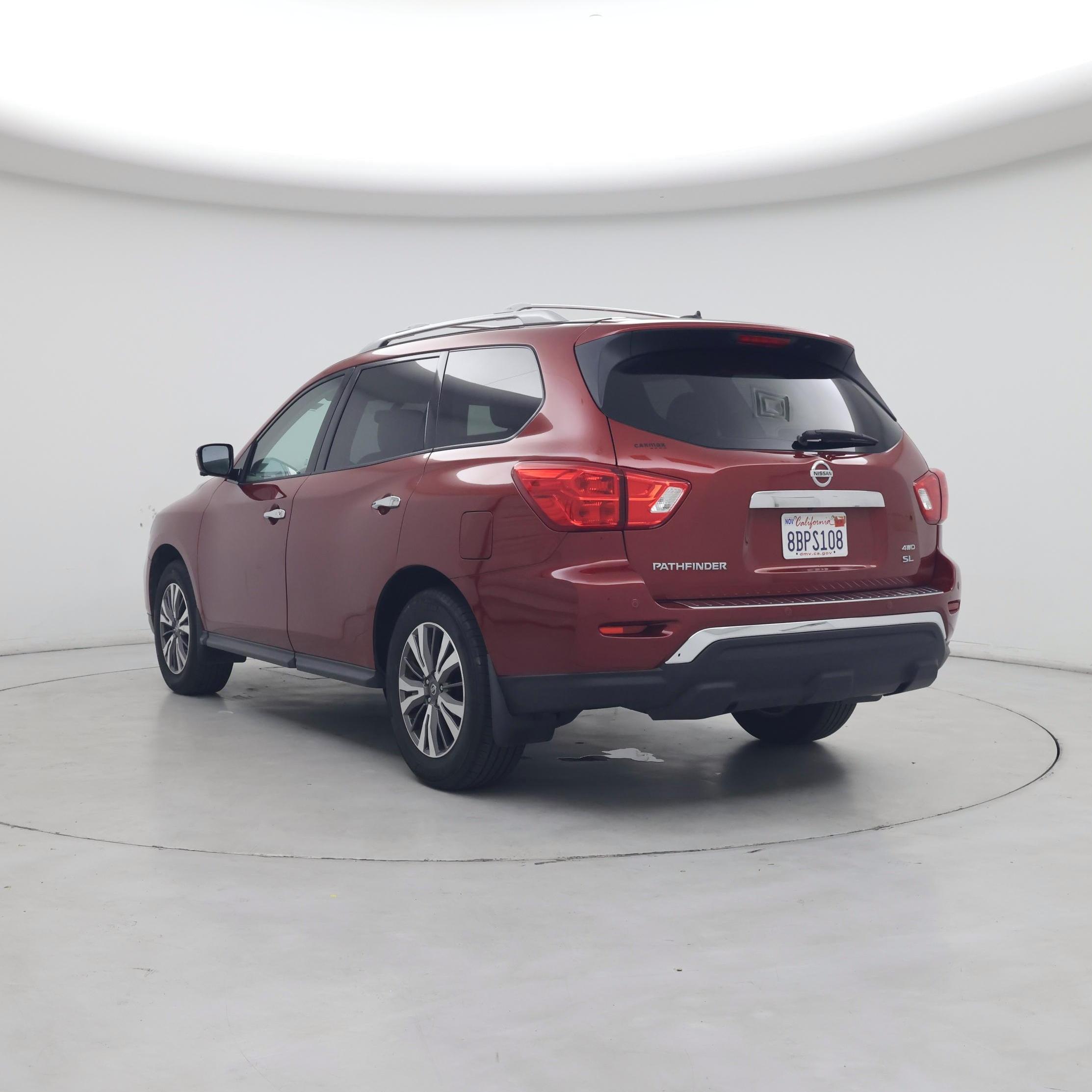 Thumbnail: 2017 Nissan Pathfinder - 2