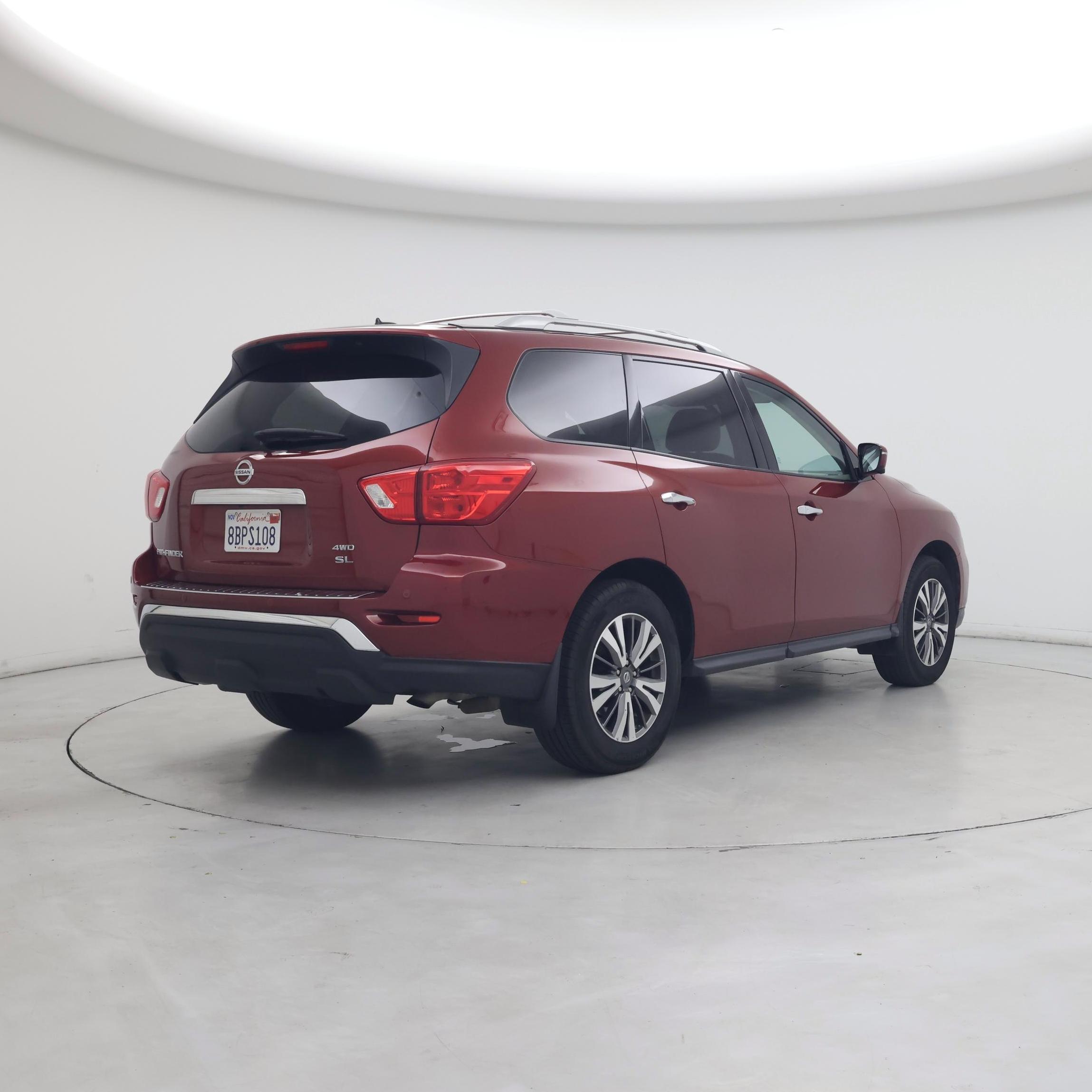 Thumbnail: 2017 Nissan Pathfinder - 8