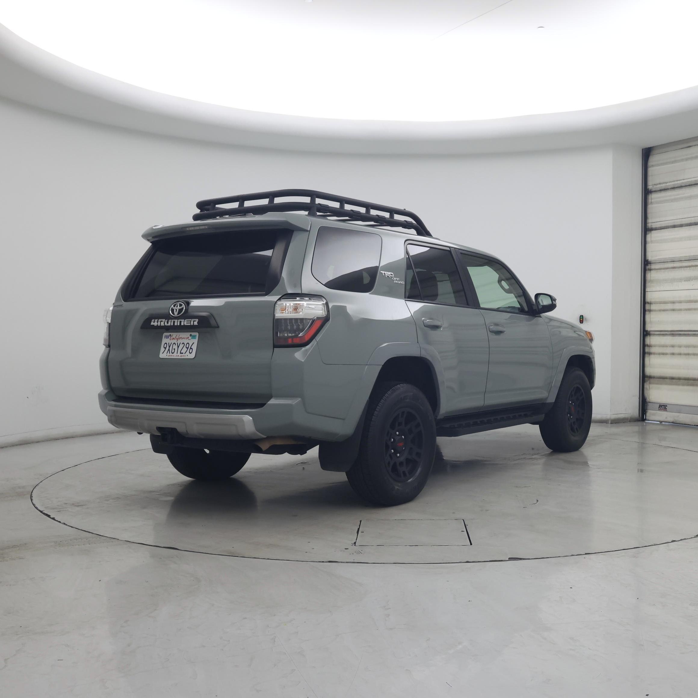 Thumbnail: 2022 Toyota 4Runner - 8