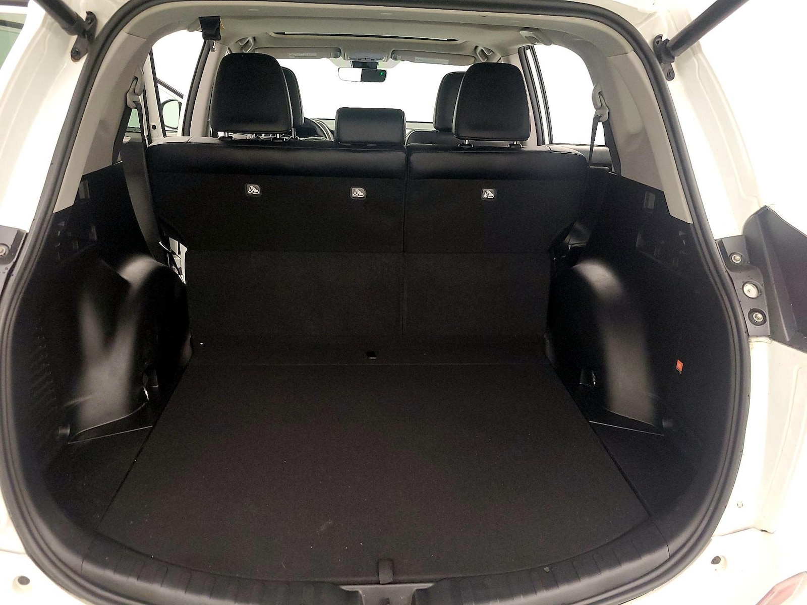 2017 Toyota RAV4 Limited - Photo 23