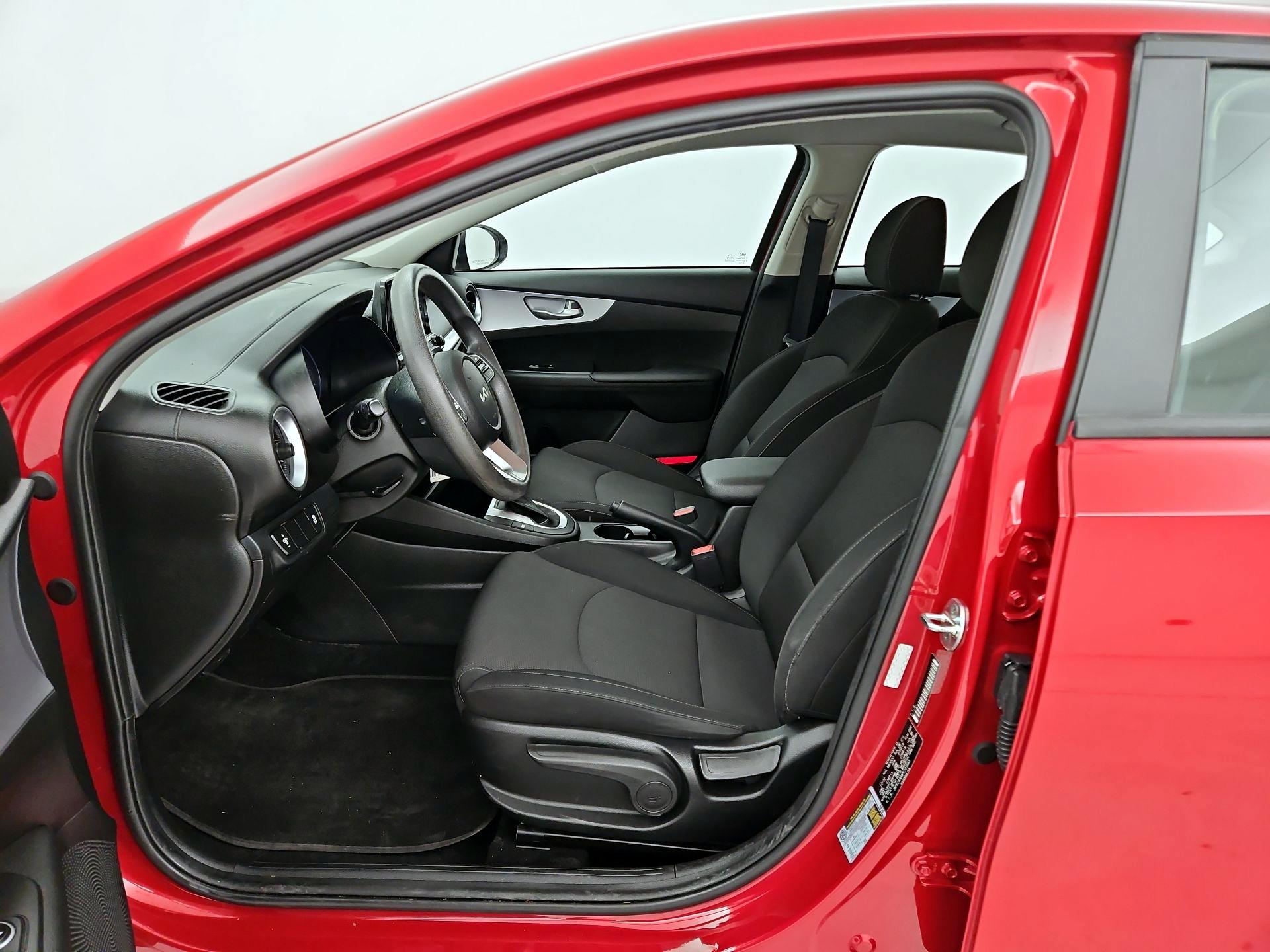 Thumbnail: 2023 Kia Forte - 11