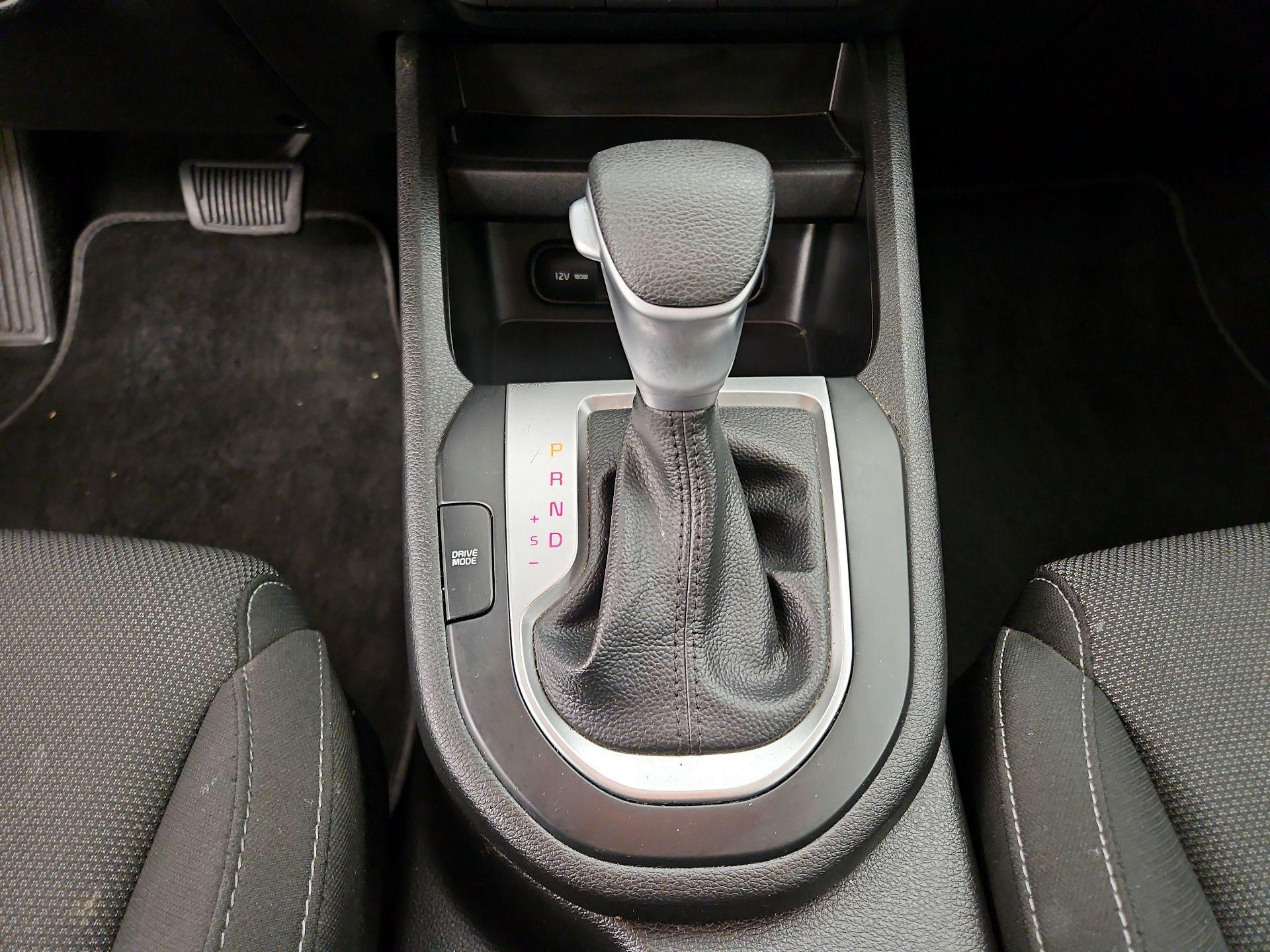 Thumbnail: 2023 Kia Forte - 15