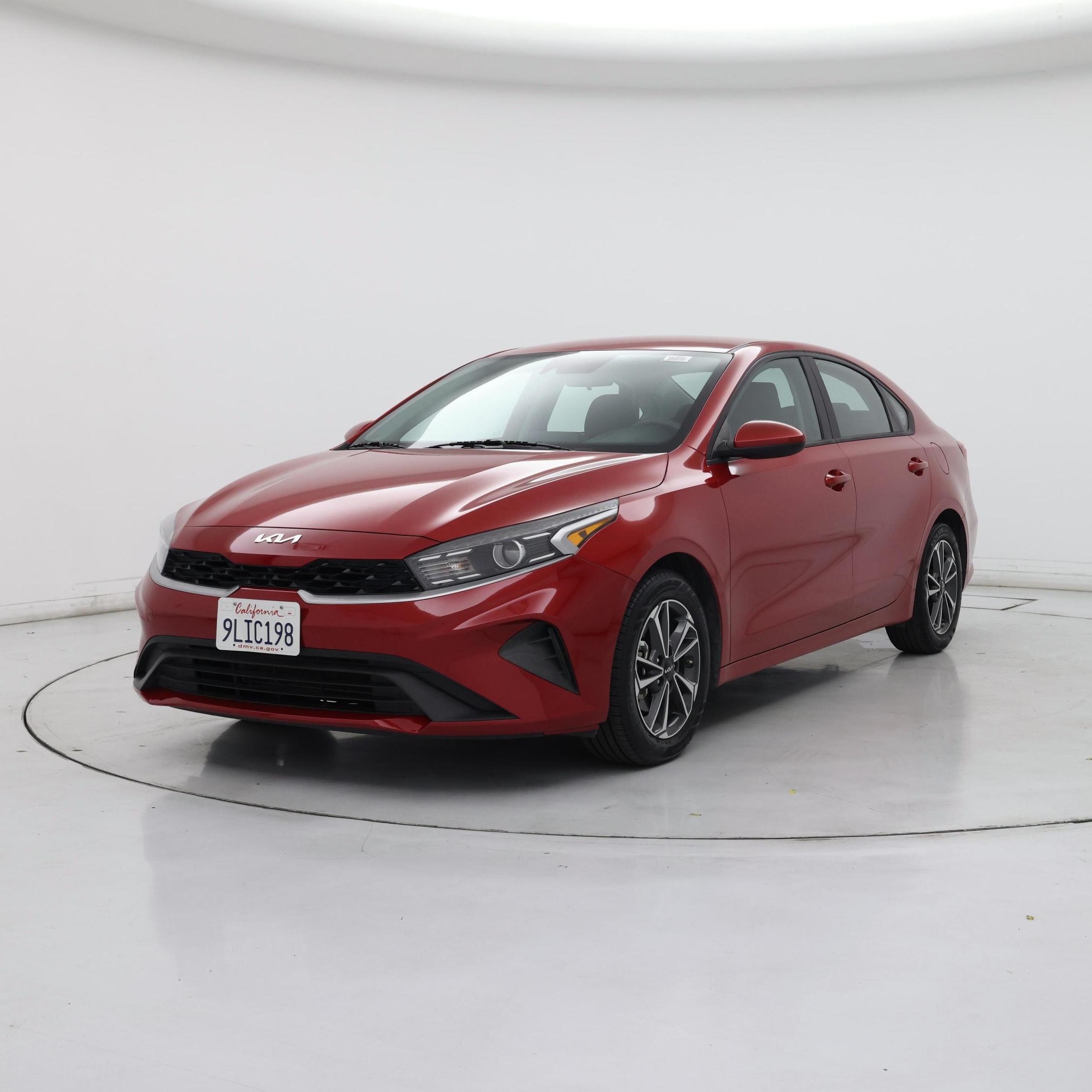 Thumbnail: 2023 Kia Forte - 4