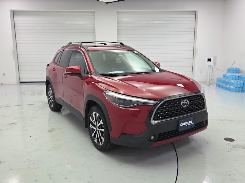 2024 Toyota Corolla Cross XLE