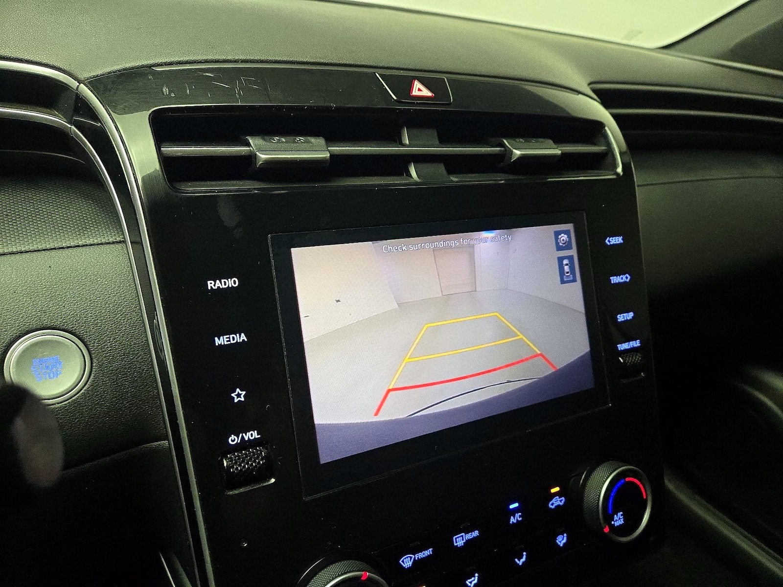 2022 Hyundai Santa Cruz SEL - Photo 15